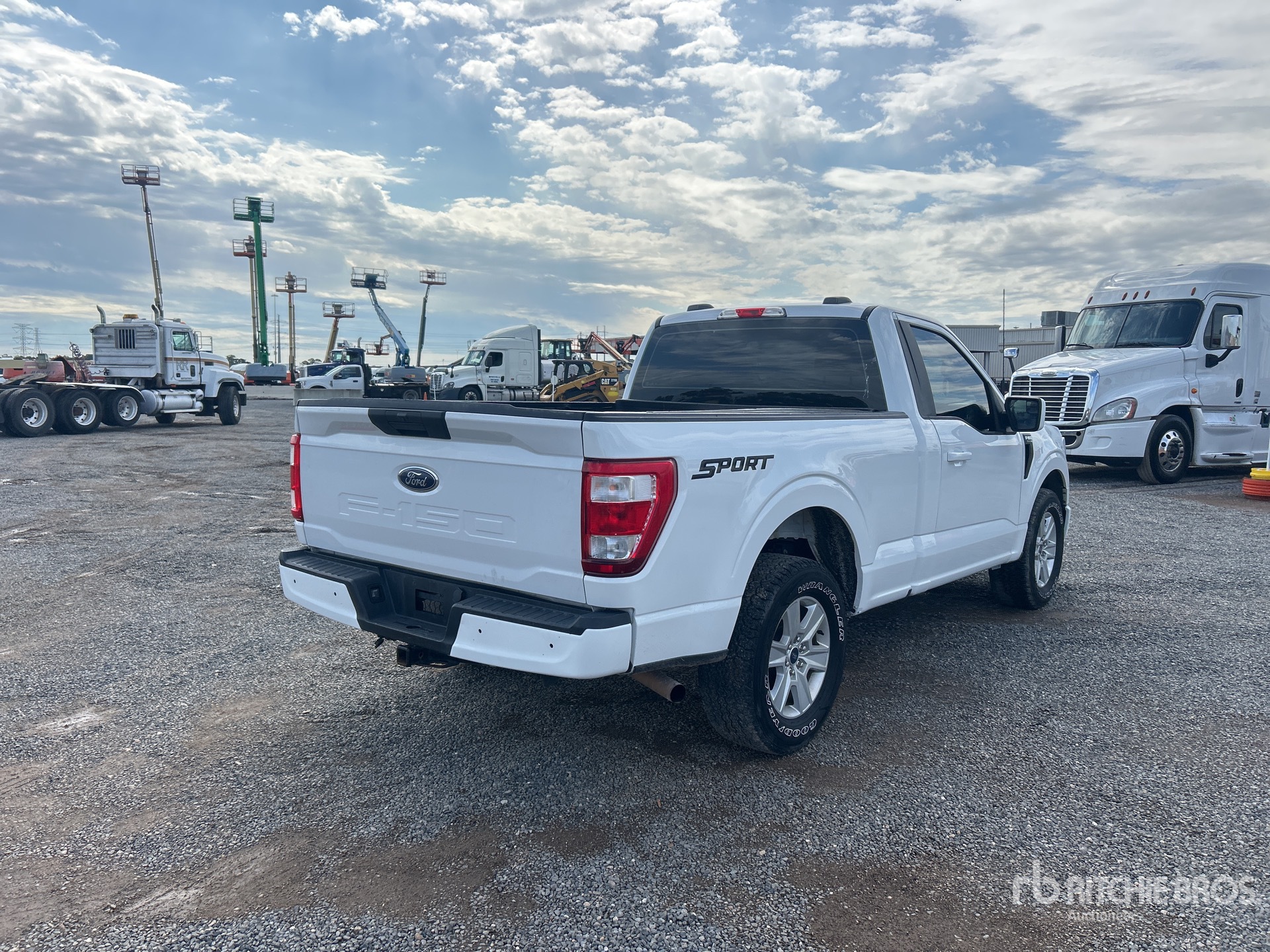 General Appearance with Picture, Right Rear Corner