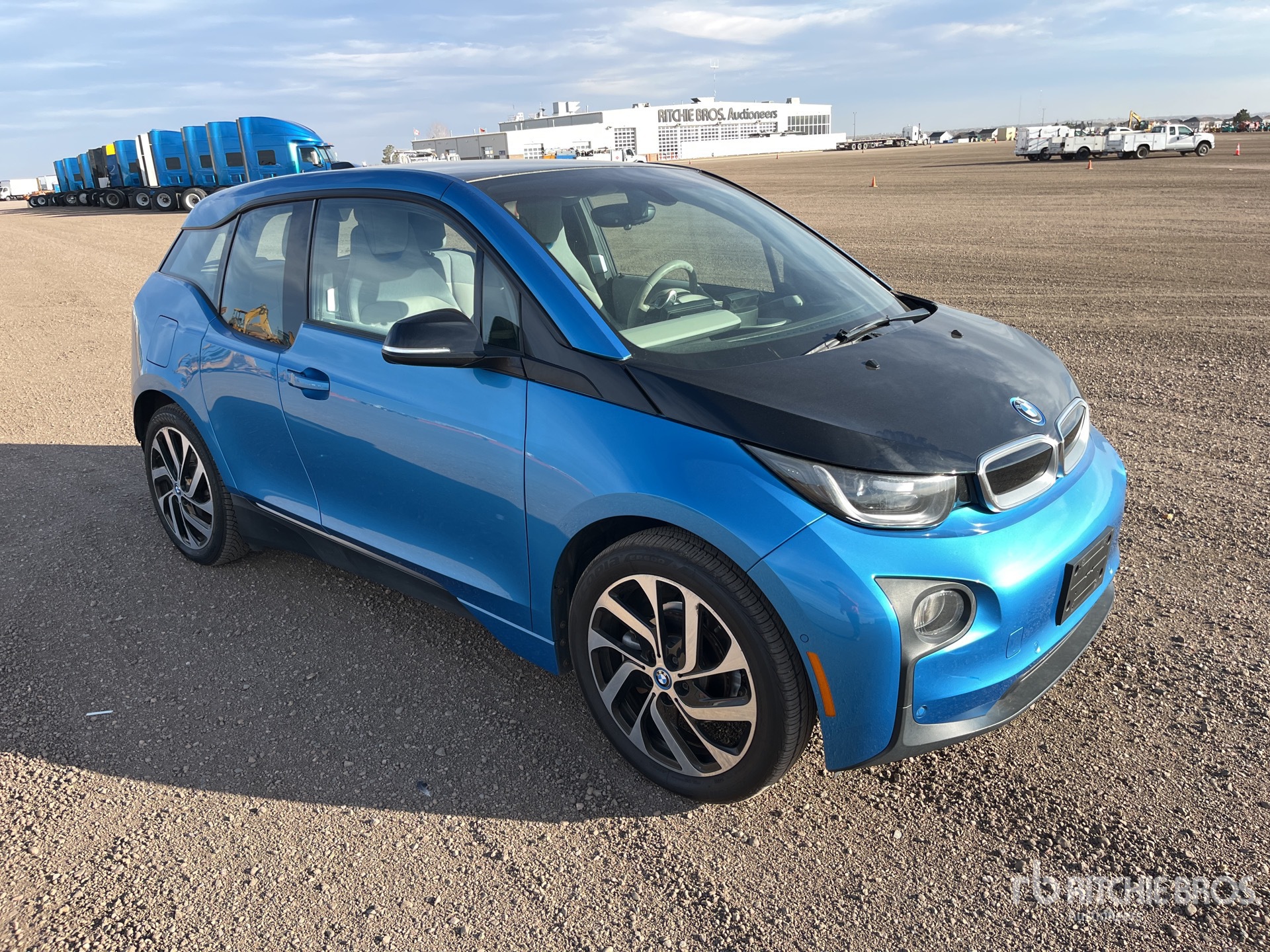 General Appearance with Image, coin avant droit