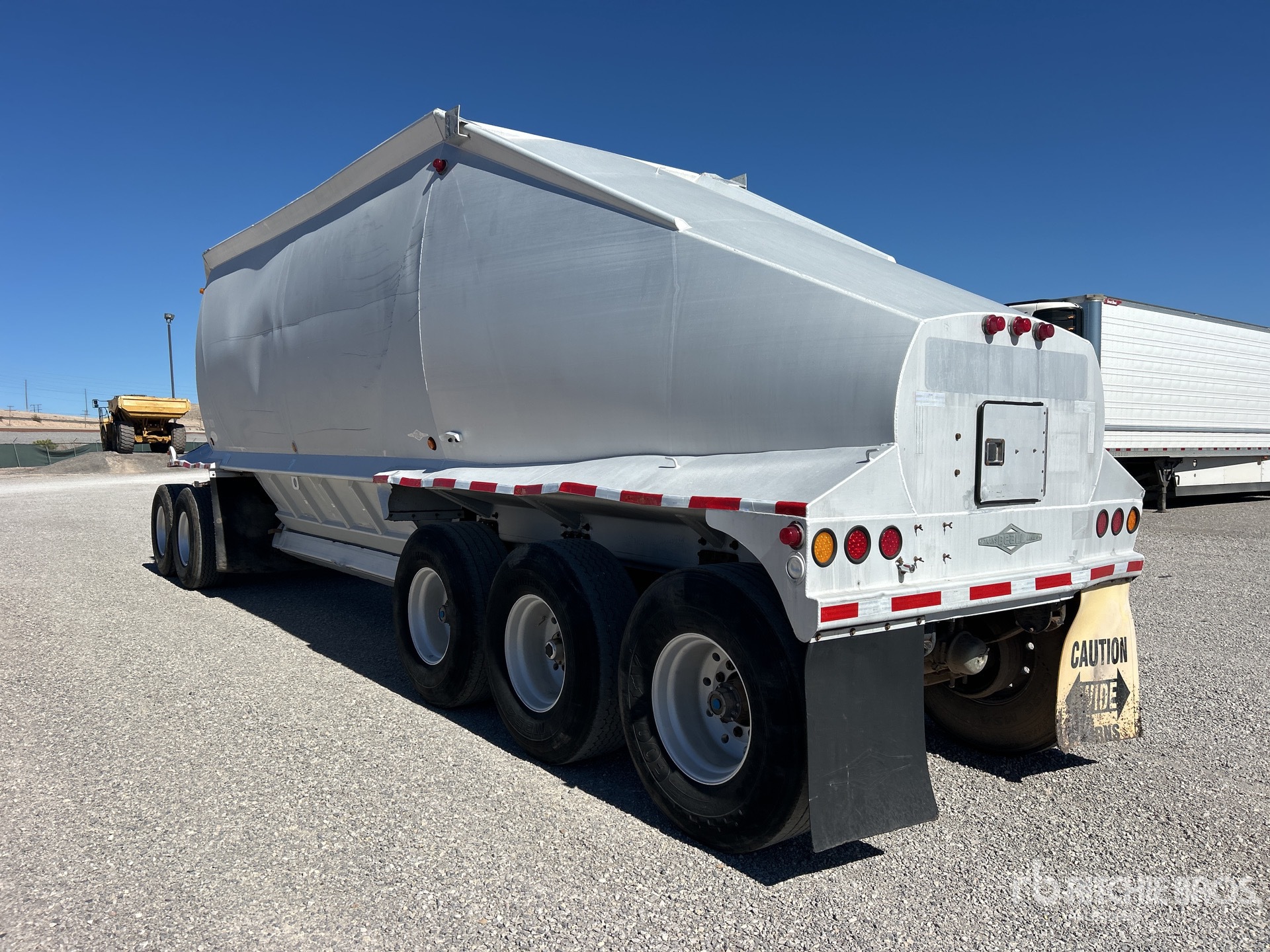 Aspect général with Image, coin arrière gauche