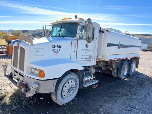 1990 Kenworth T400 3000 gal 6x4 Water Truck (Inoperable)