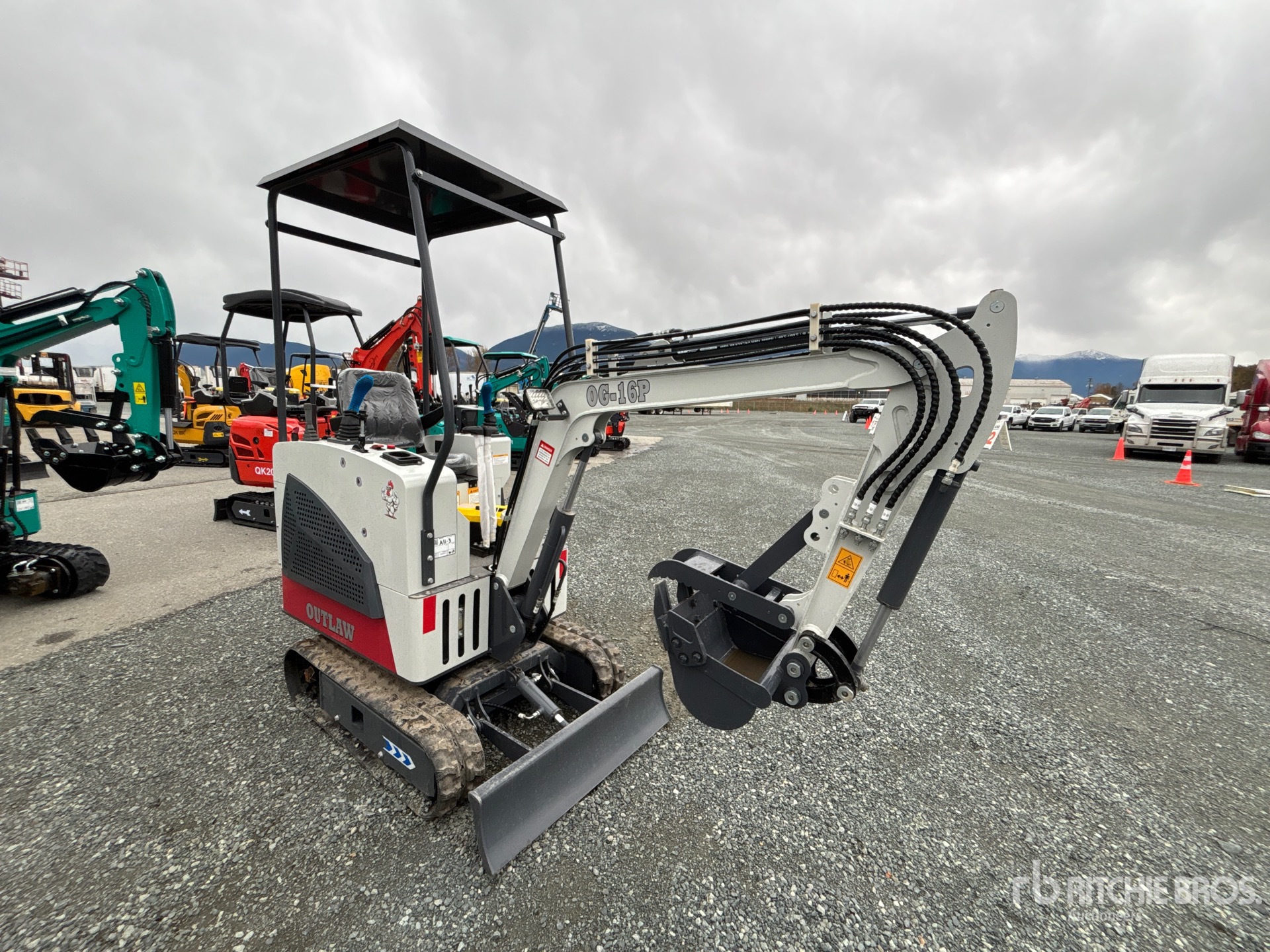 General Appearance with Picture, Right Front Corner