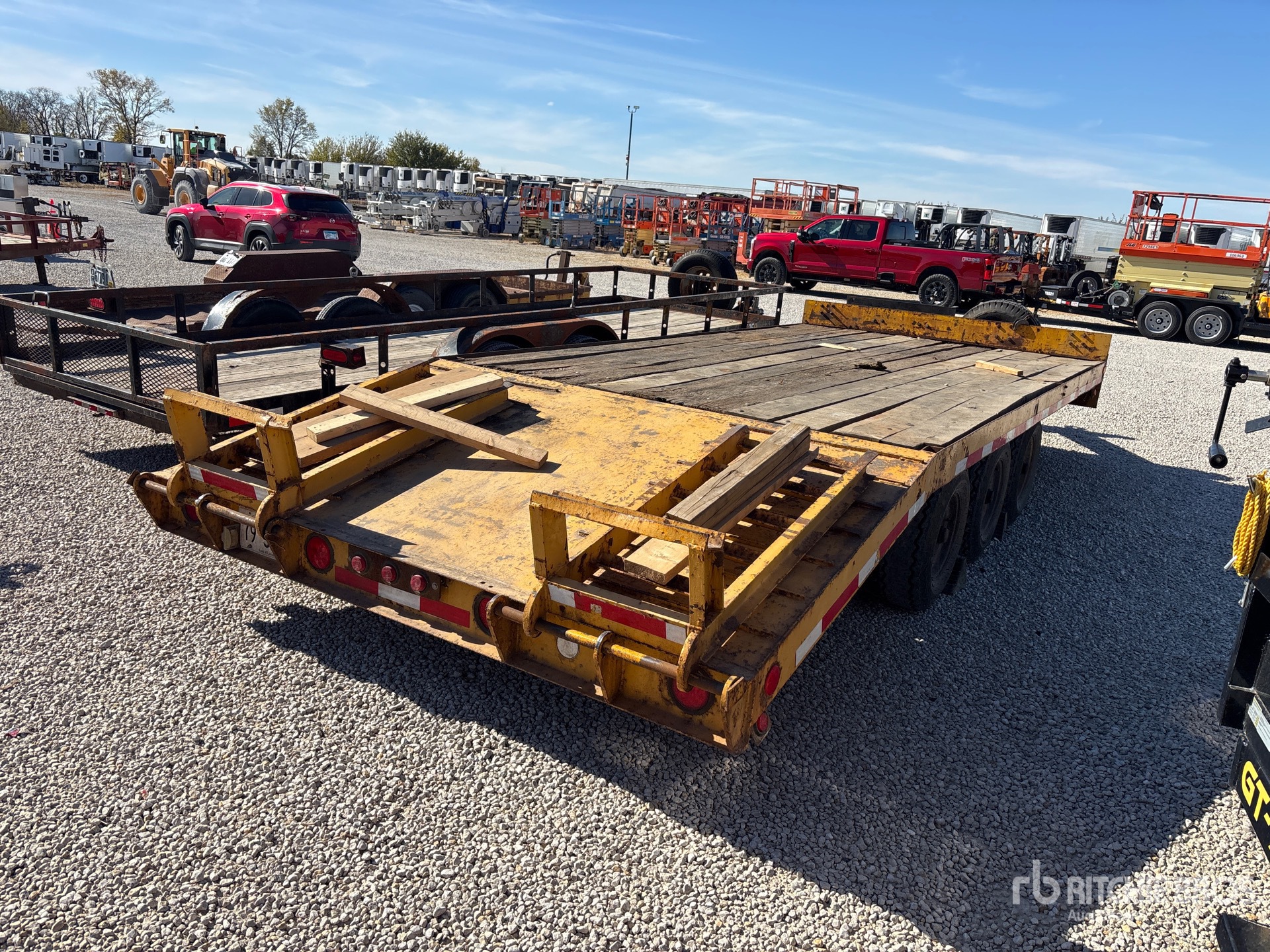 General Appearance with Bild, Ecke hinten rechts