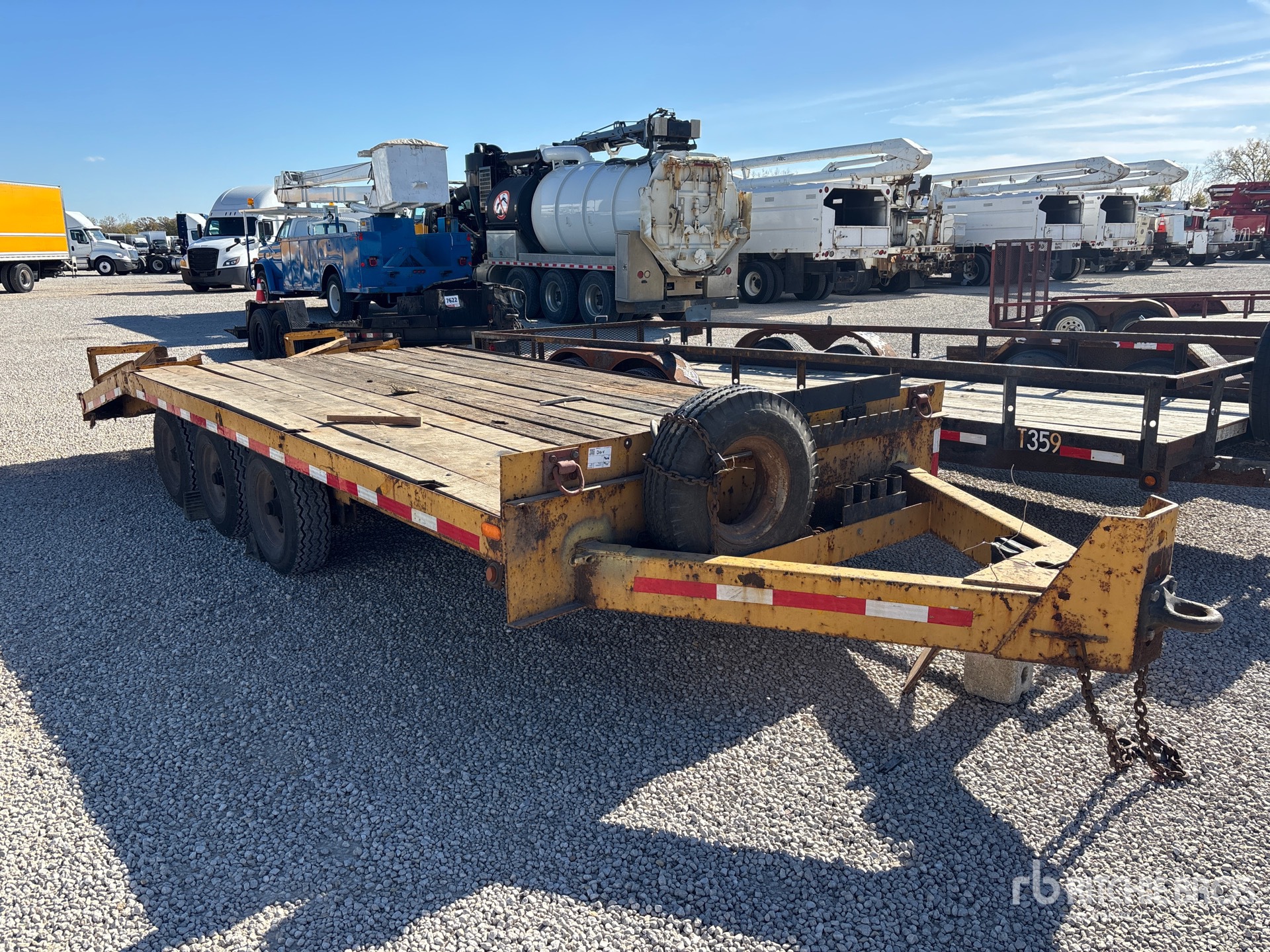 General Appearance with Bild, Ecke vorne rechts