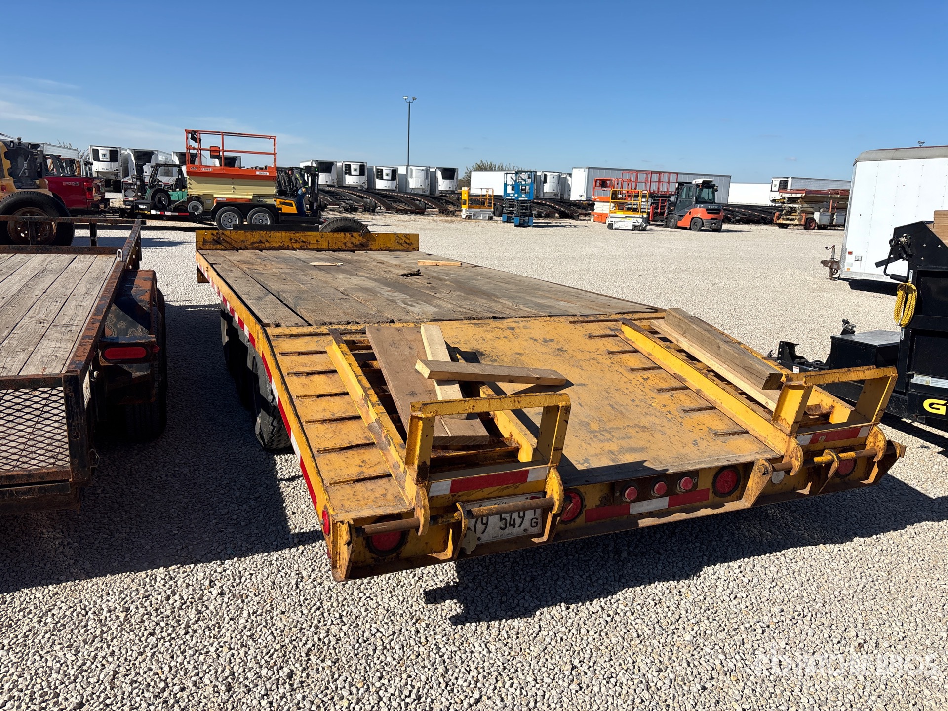 General Appearance with Bild, Ecke hinten links