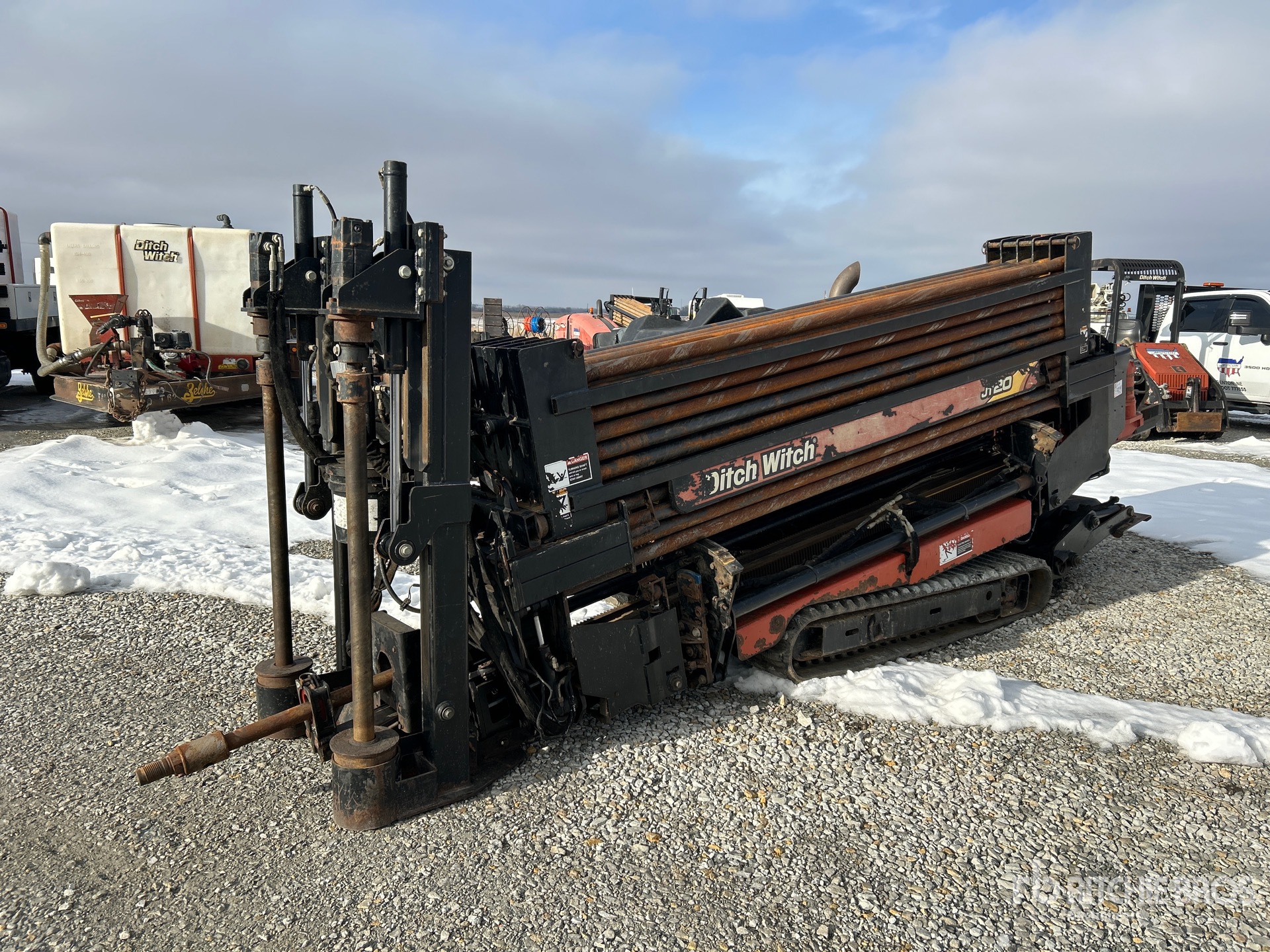 General Appearance with Featured Photo