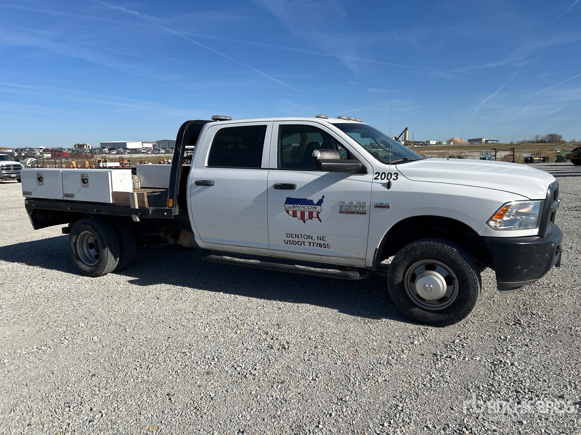 General Appearance with Picture, Right Front Corner