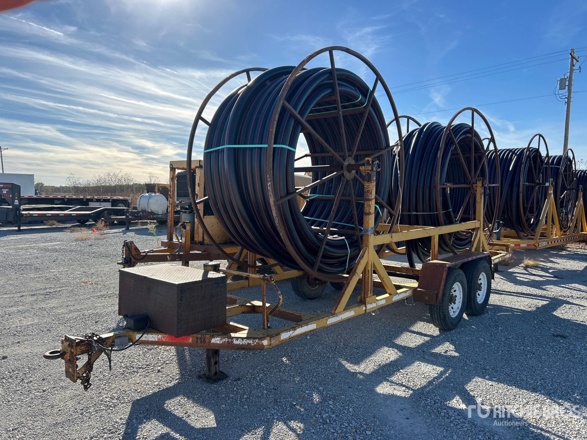 General Appearance with Featured Photo