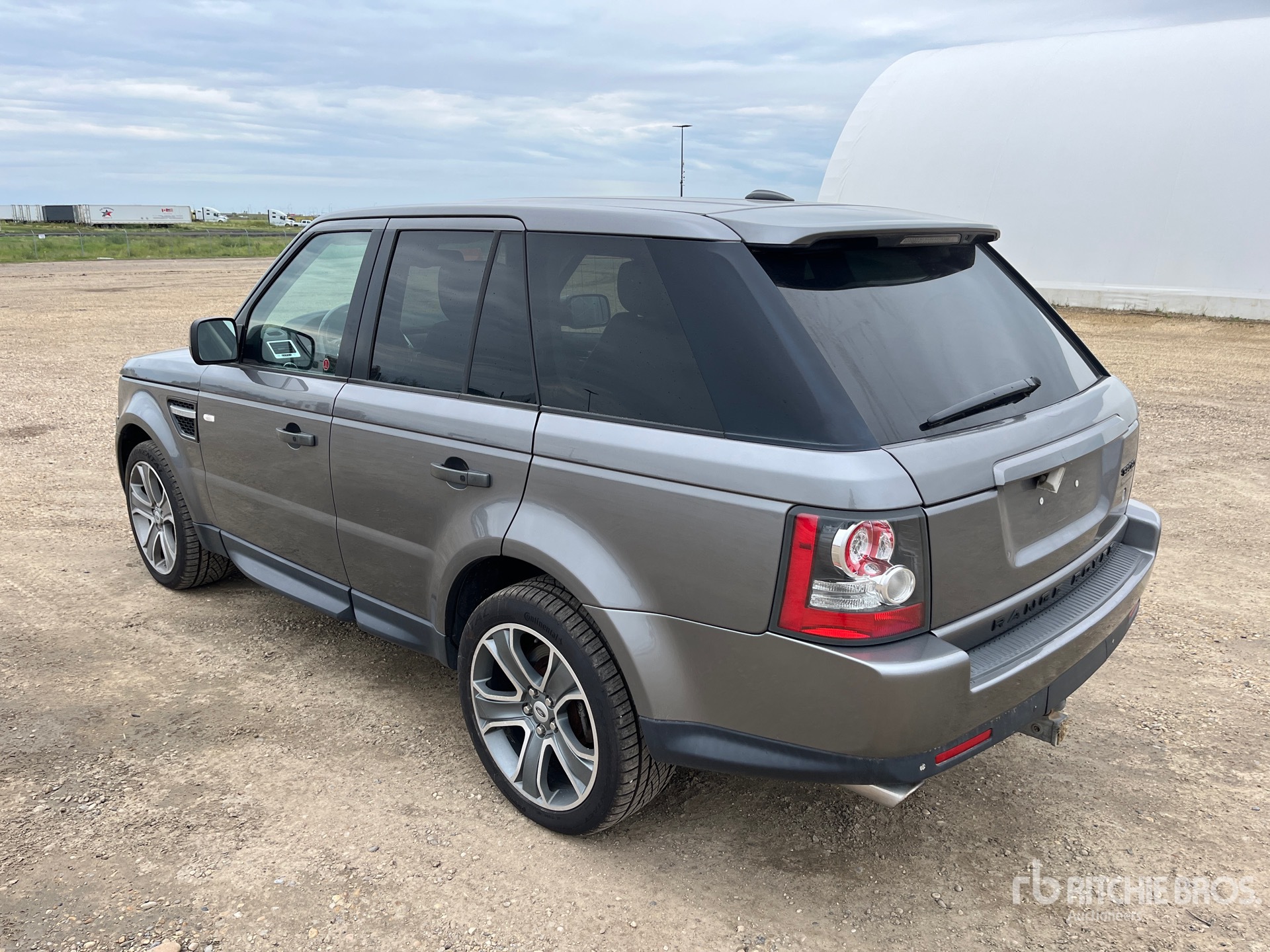 General Appearance with Picture, Left Rear Corner