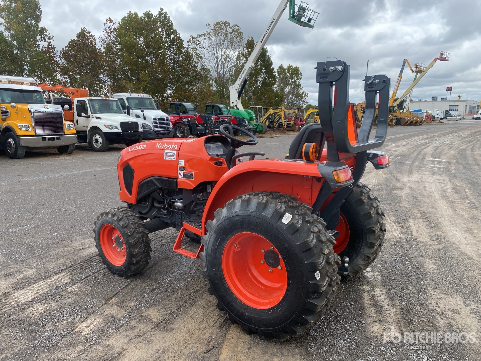 Aspect général with Image, coin arrière gauche