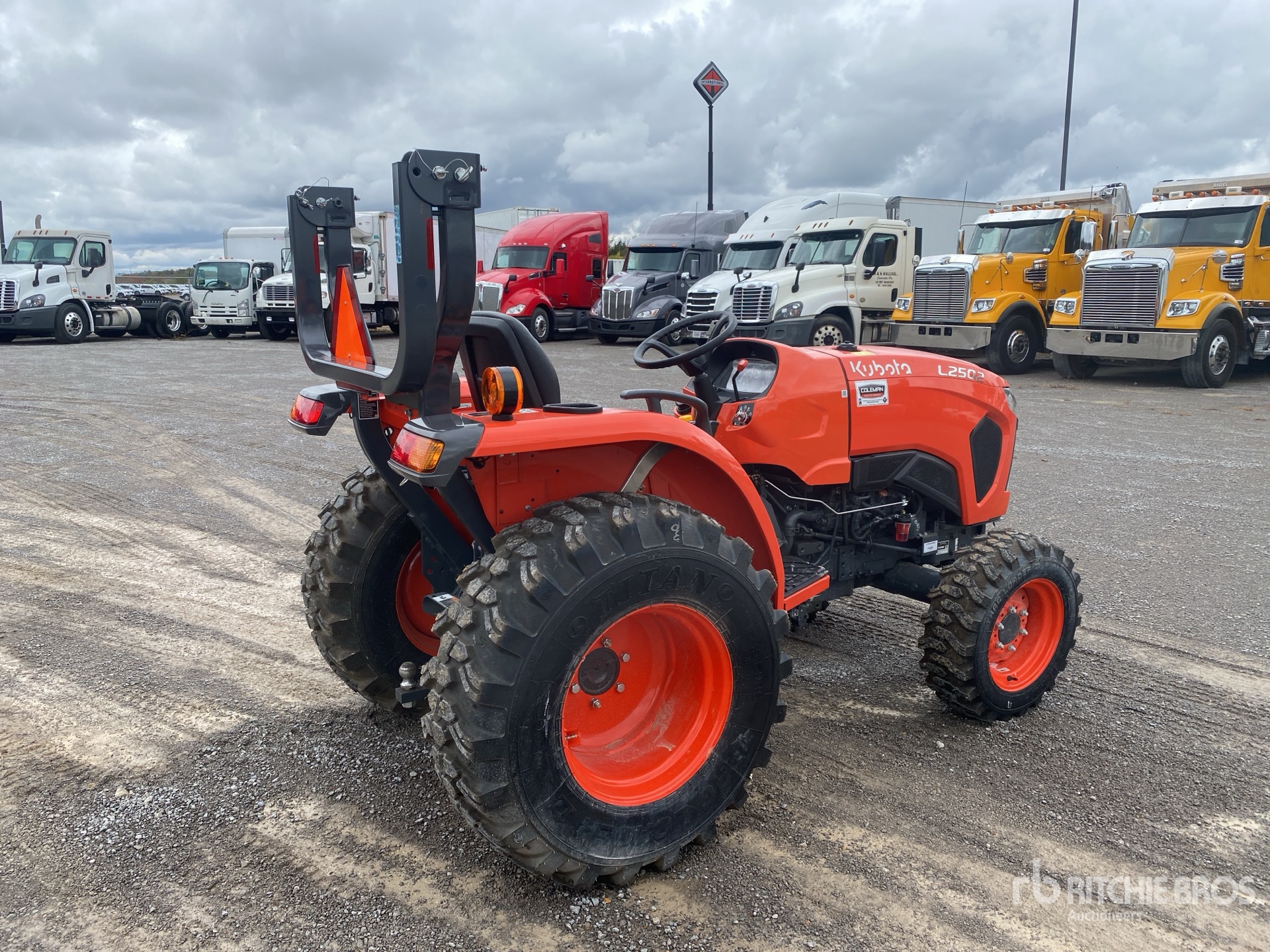 Aspect général with Image, coin arrière droit