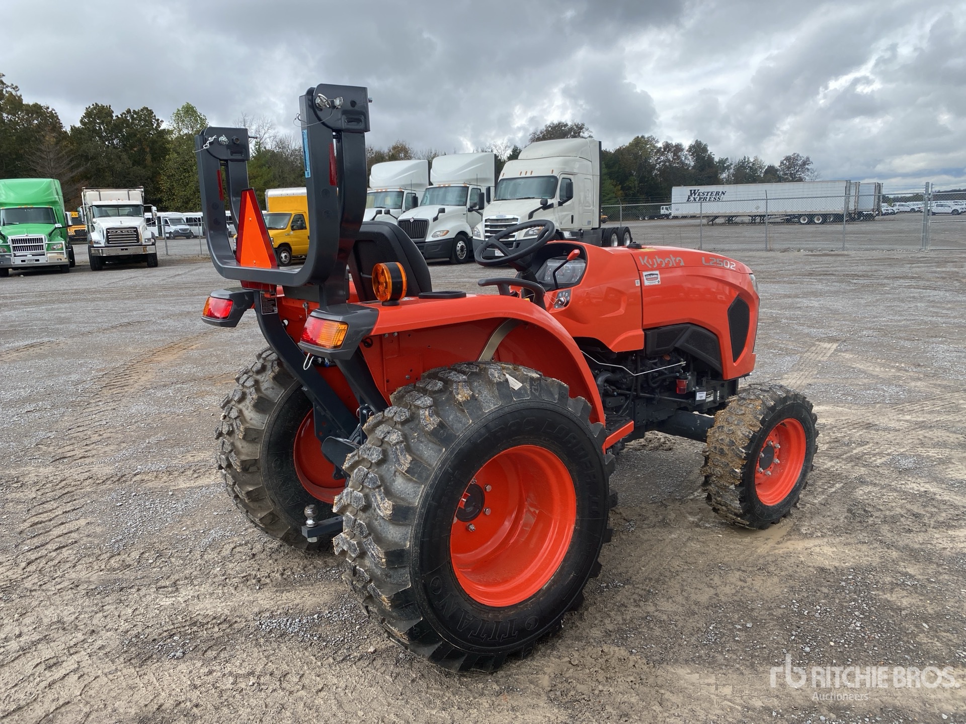 Aspect général with Image, coin arrière droit