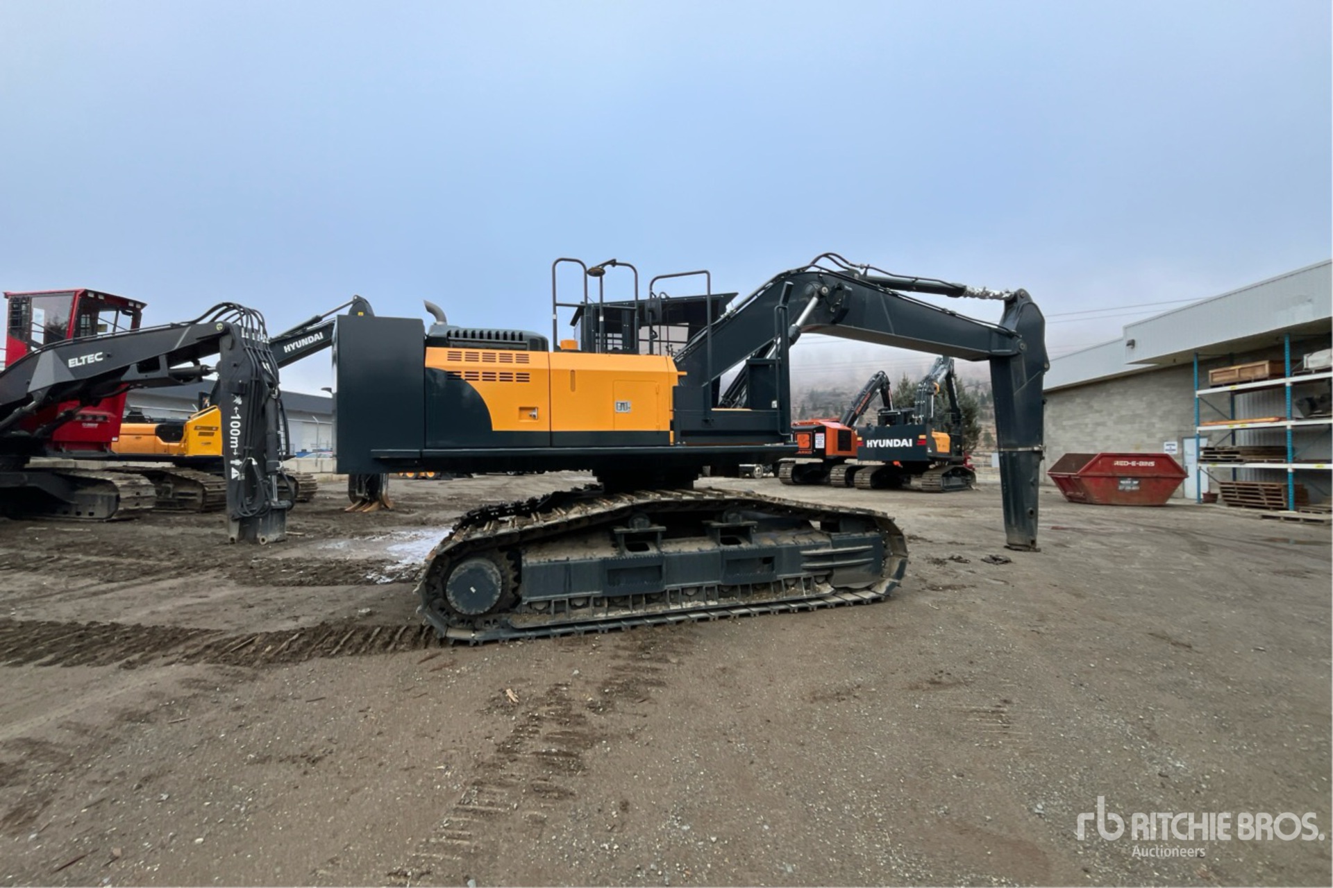 General Appearance with Picture, Right Rear Corner