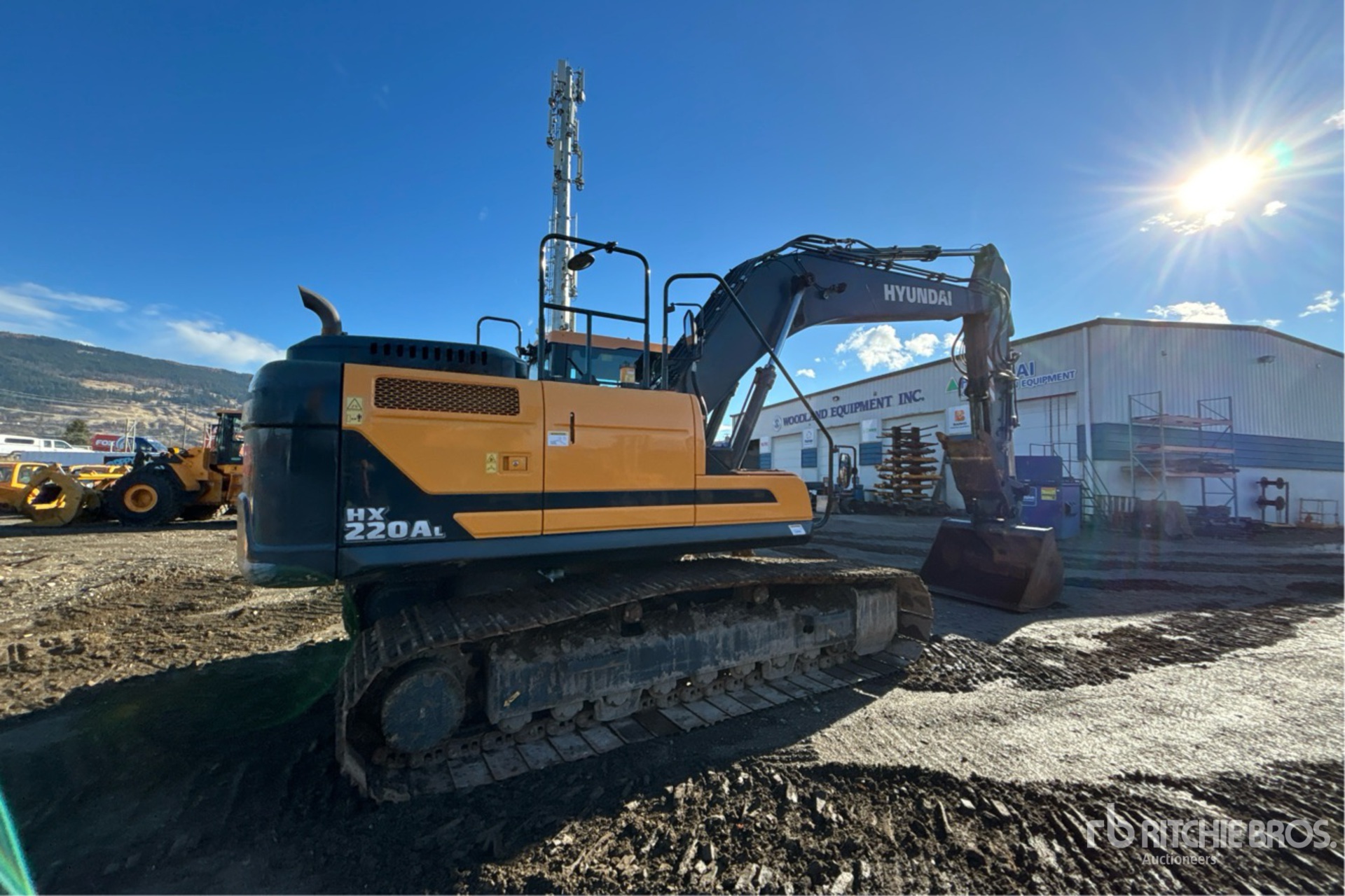 General Appearance with Picture, Right Rear Corner