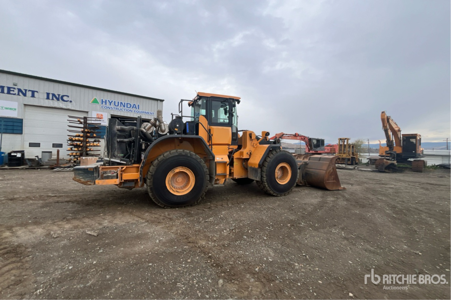 General Appearance with Imagen: esquina trasera derecha