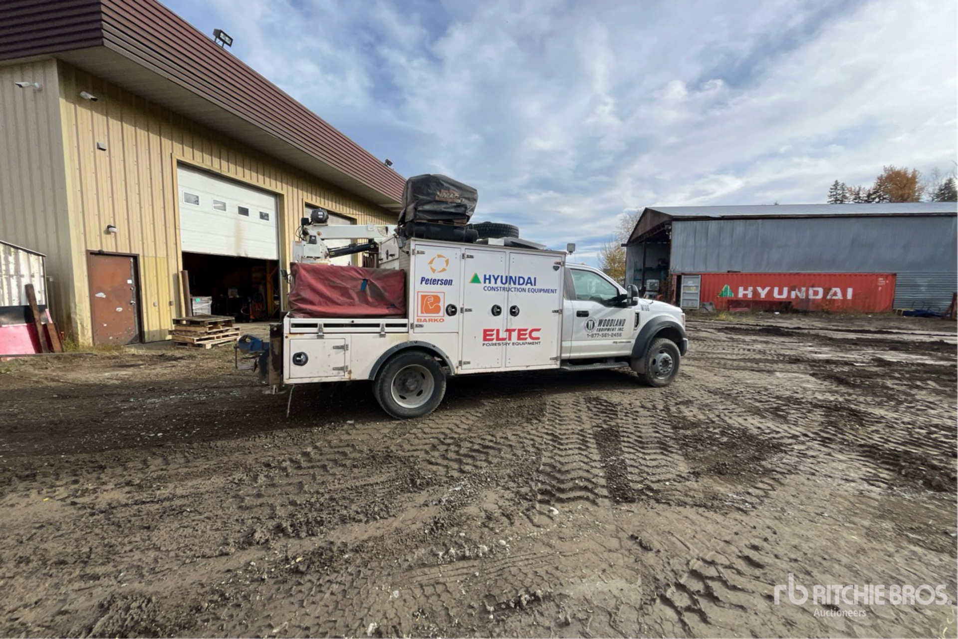 General Appearance with Picture, Right Rear Corner