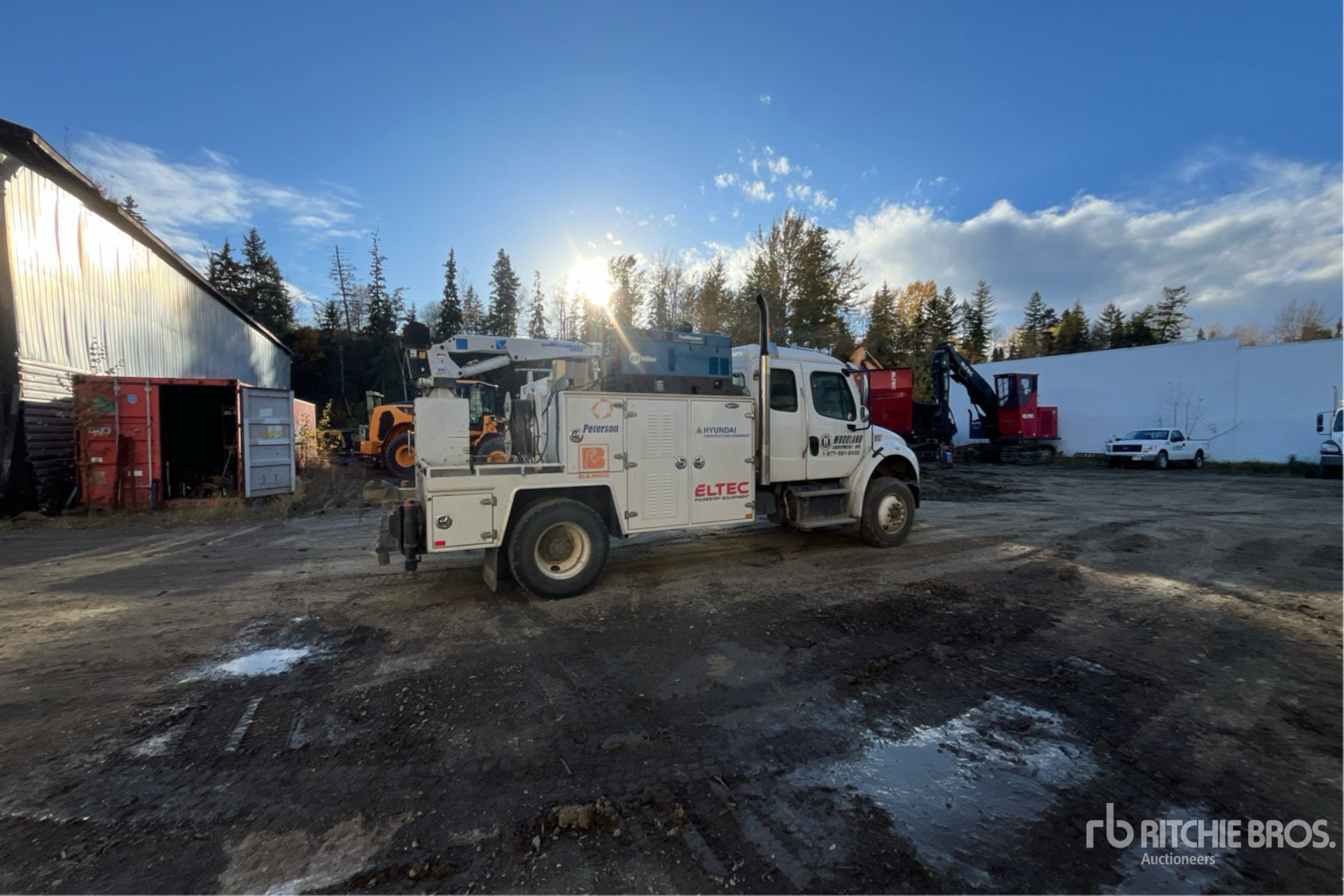 General Appearance with Bild, Ecke hinten rechts