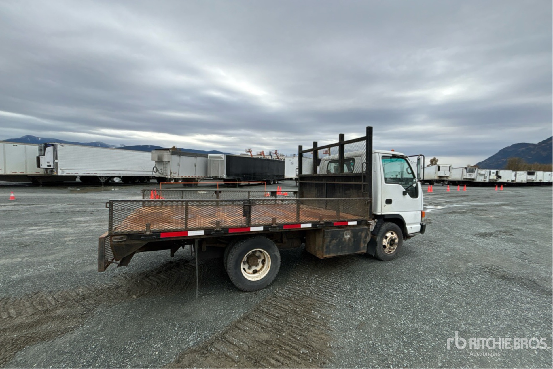 Aspect général with Image, coin arrière droit