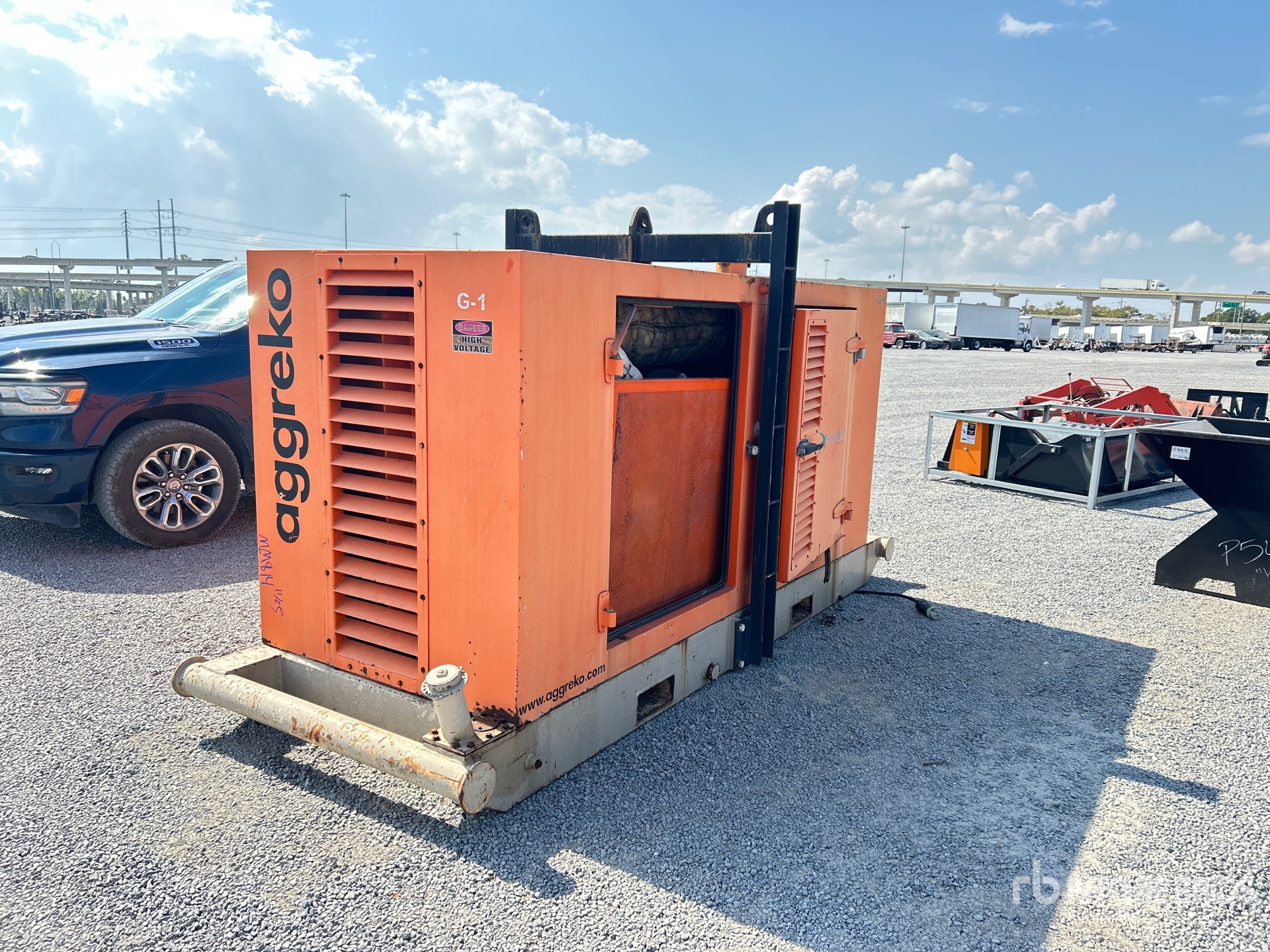 General Appearance with Picture, Right Rear Corner
