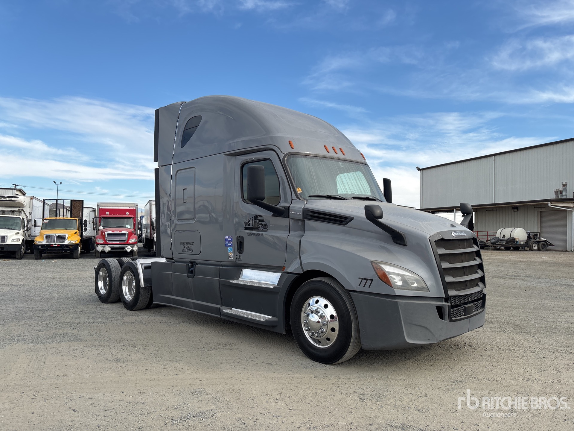 General Appearance with Picture, Right Front Corner