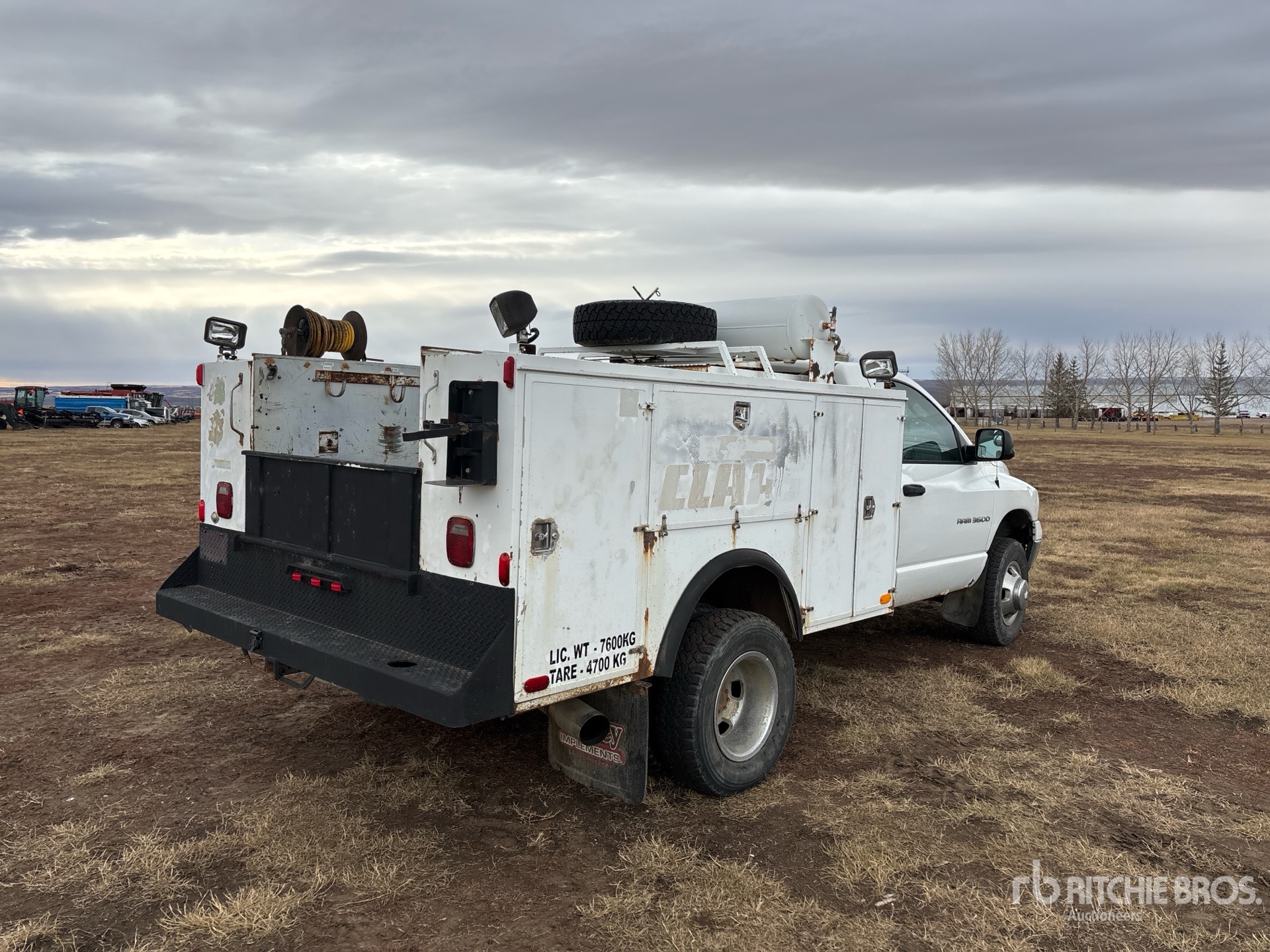 General Appearance with Picture, Right Rear Corner