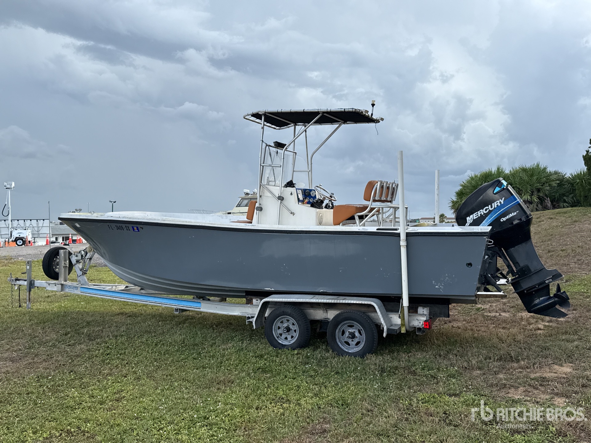 Aspect général with Image, coin arrière gauche
