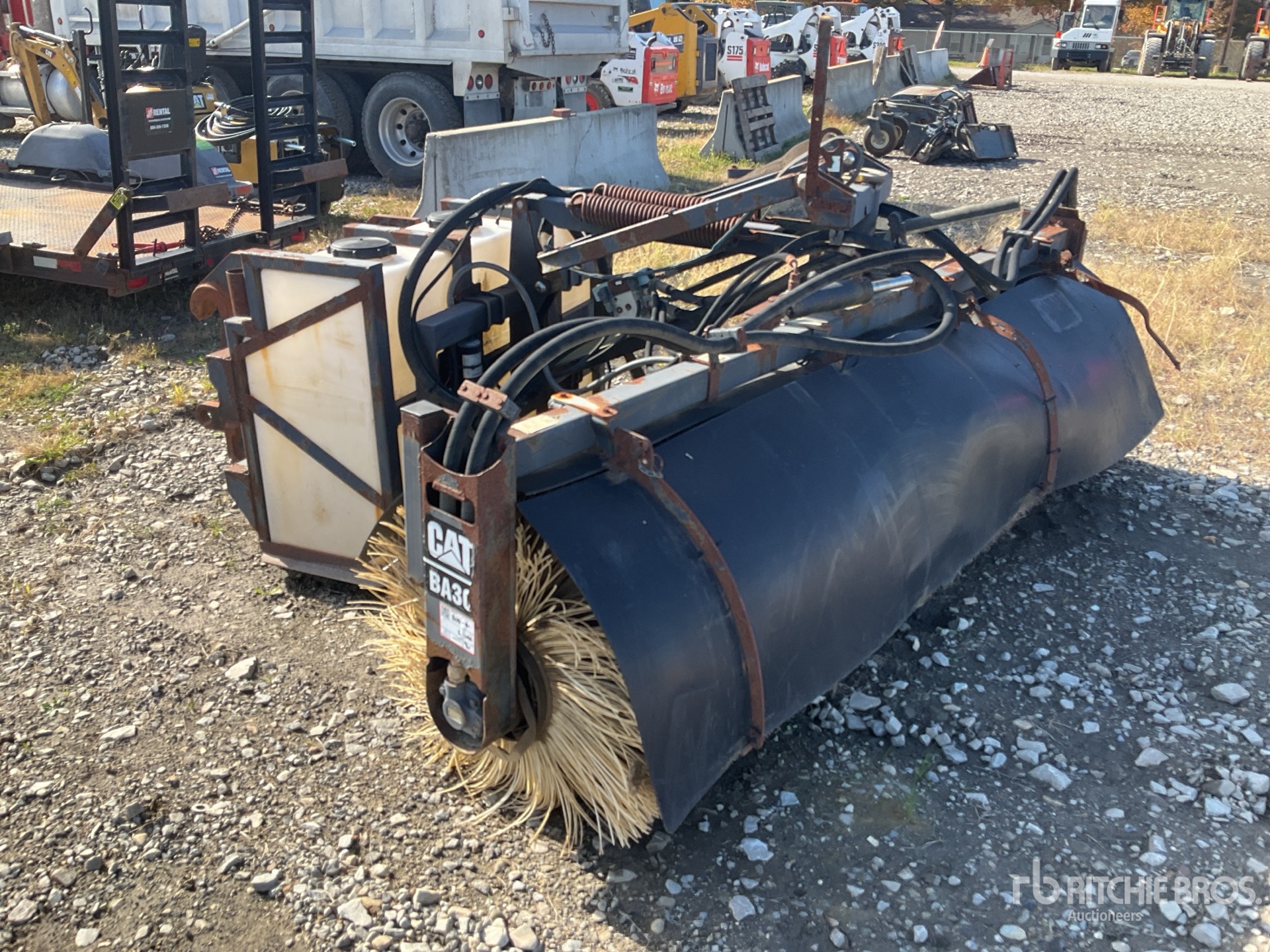 Aspect général with Image, coin avant droit