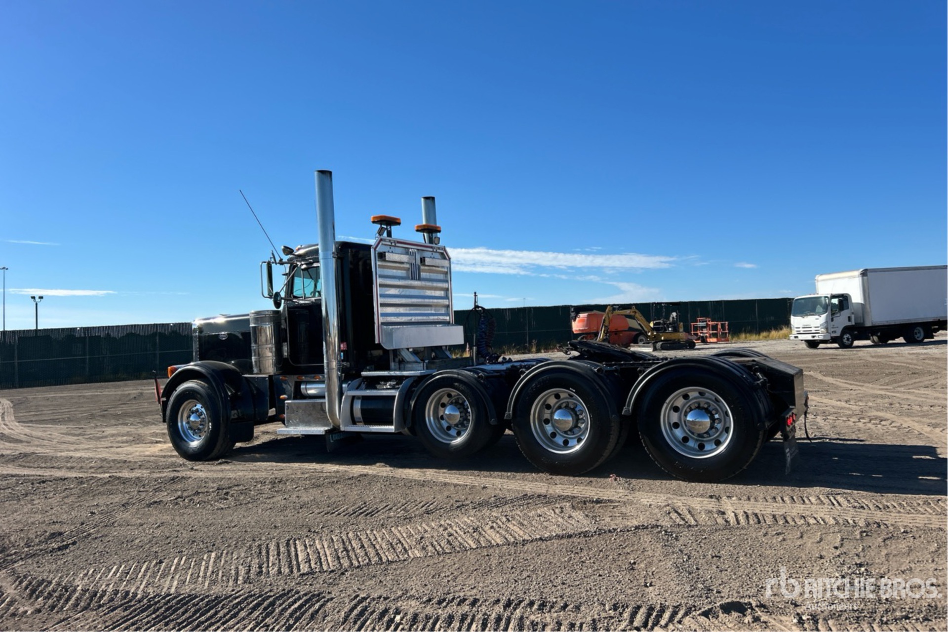 General Appearance with Imagen: esquina trasera izquierda