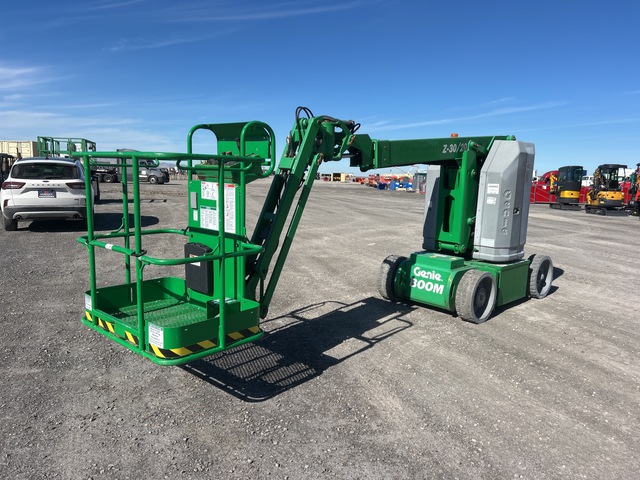 2015 Genie Z-30/20N RJ 2WD Electric Articulating Boom Lift 2015 Genie Z-30/20N RJ 2WD Electric Articulating Boom Lift