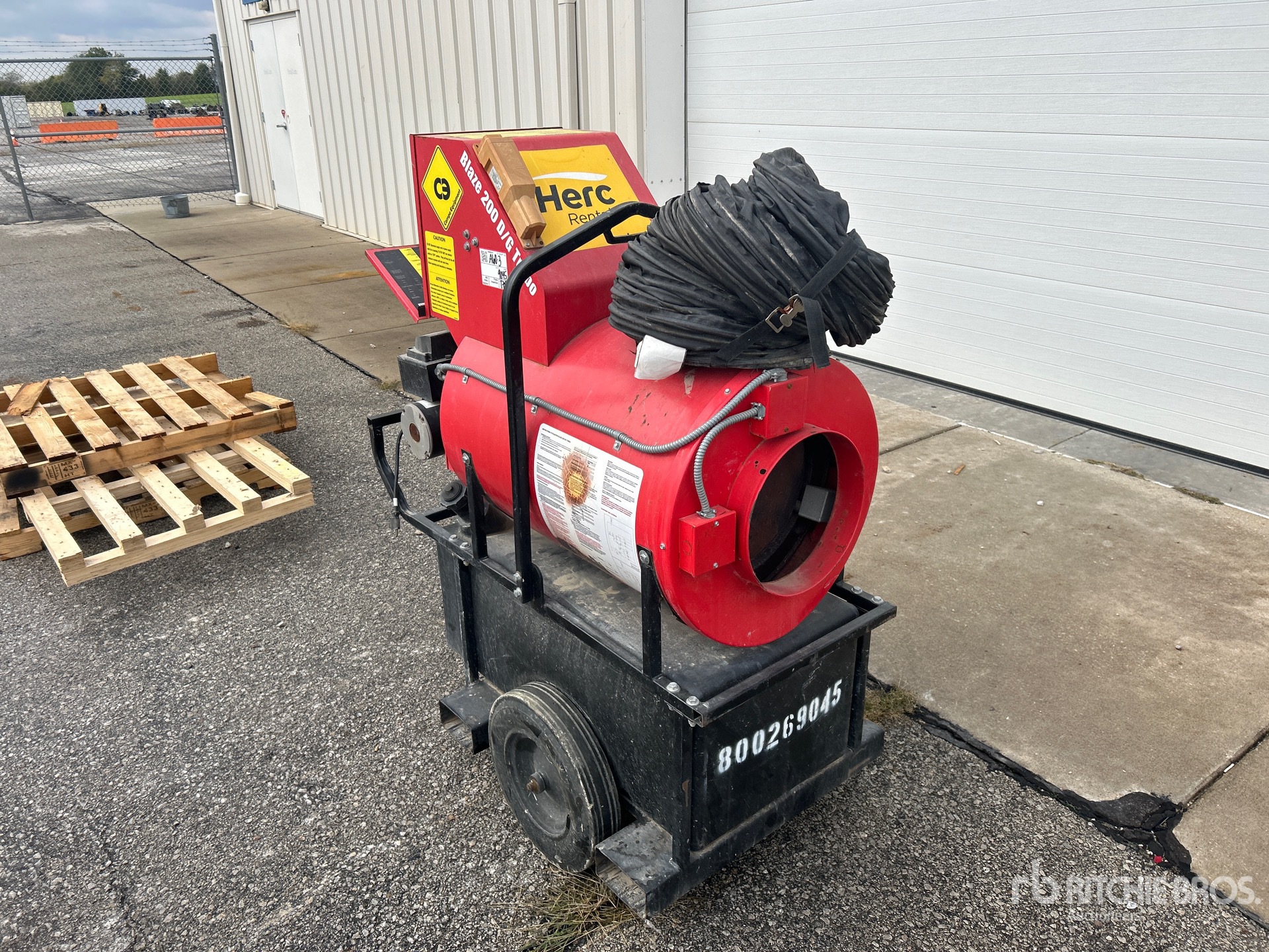 General Appearance with Picture, Left Rear Corner