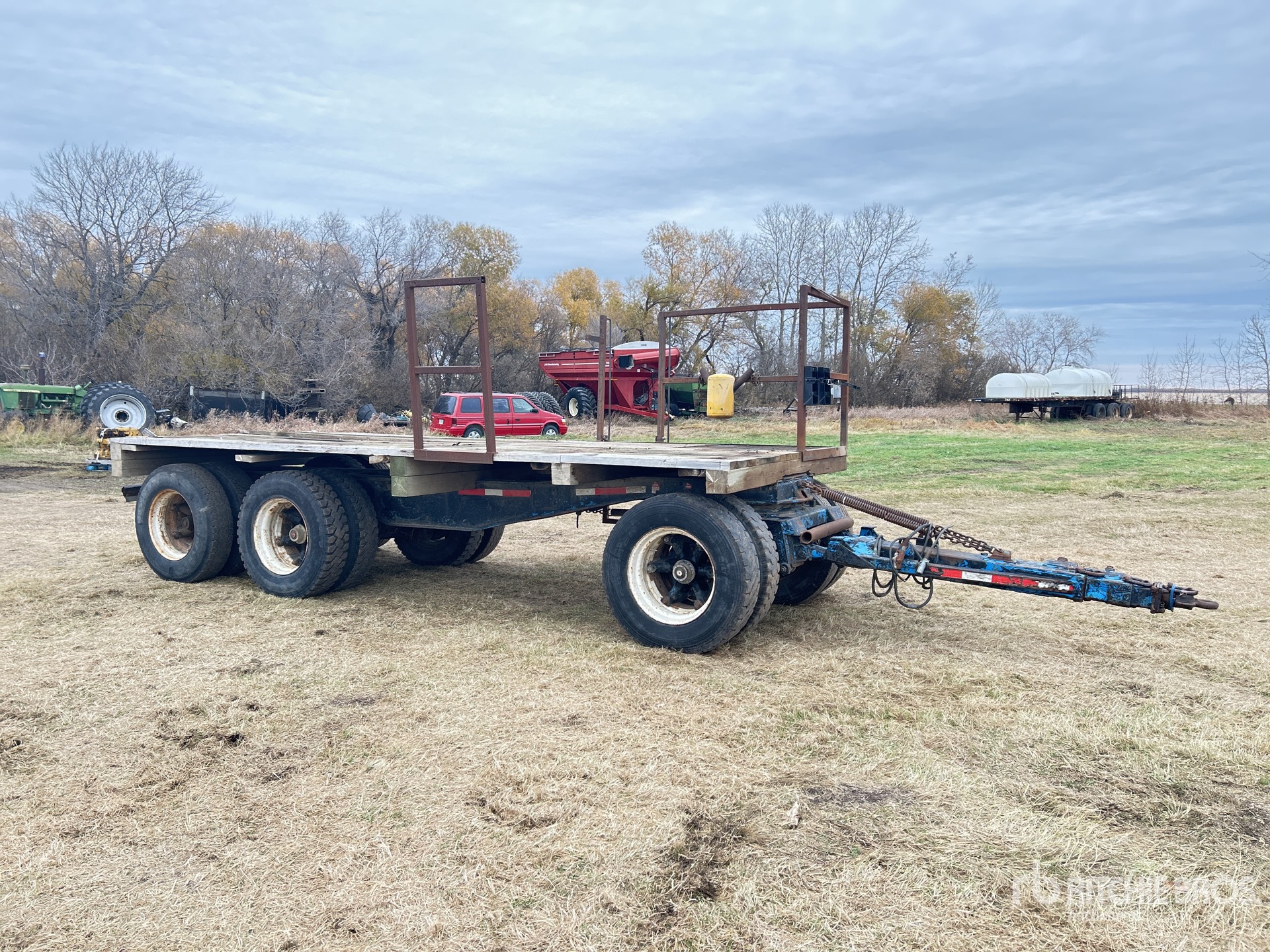 General Appearance with Bild, Ecke vorne rechts
