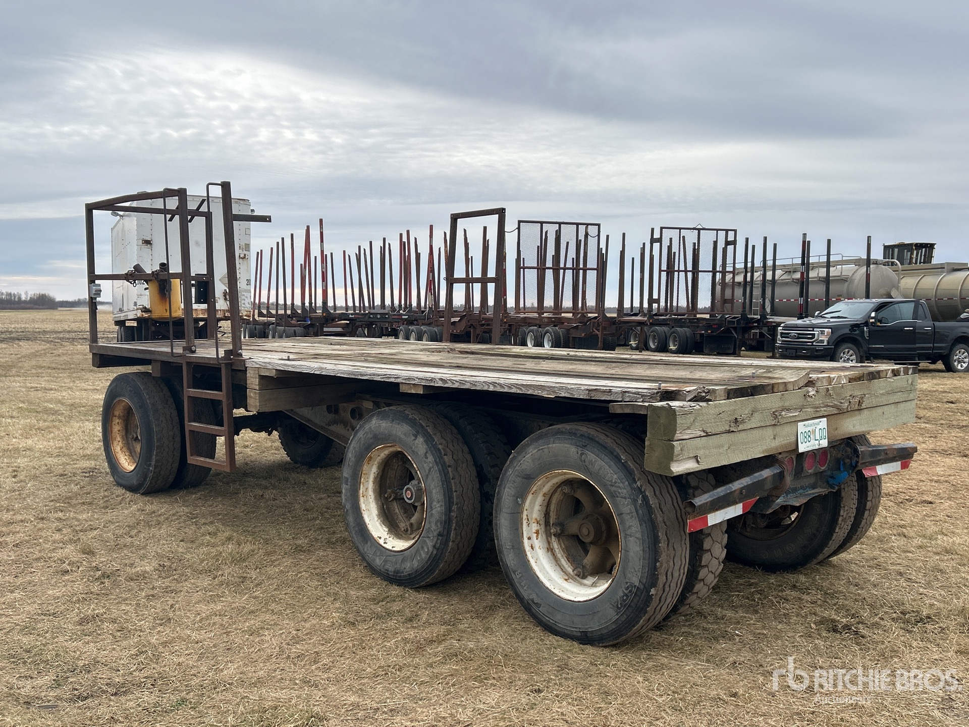 General Appearance with Bild, Ecke hinten links