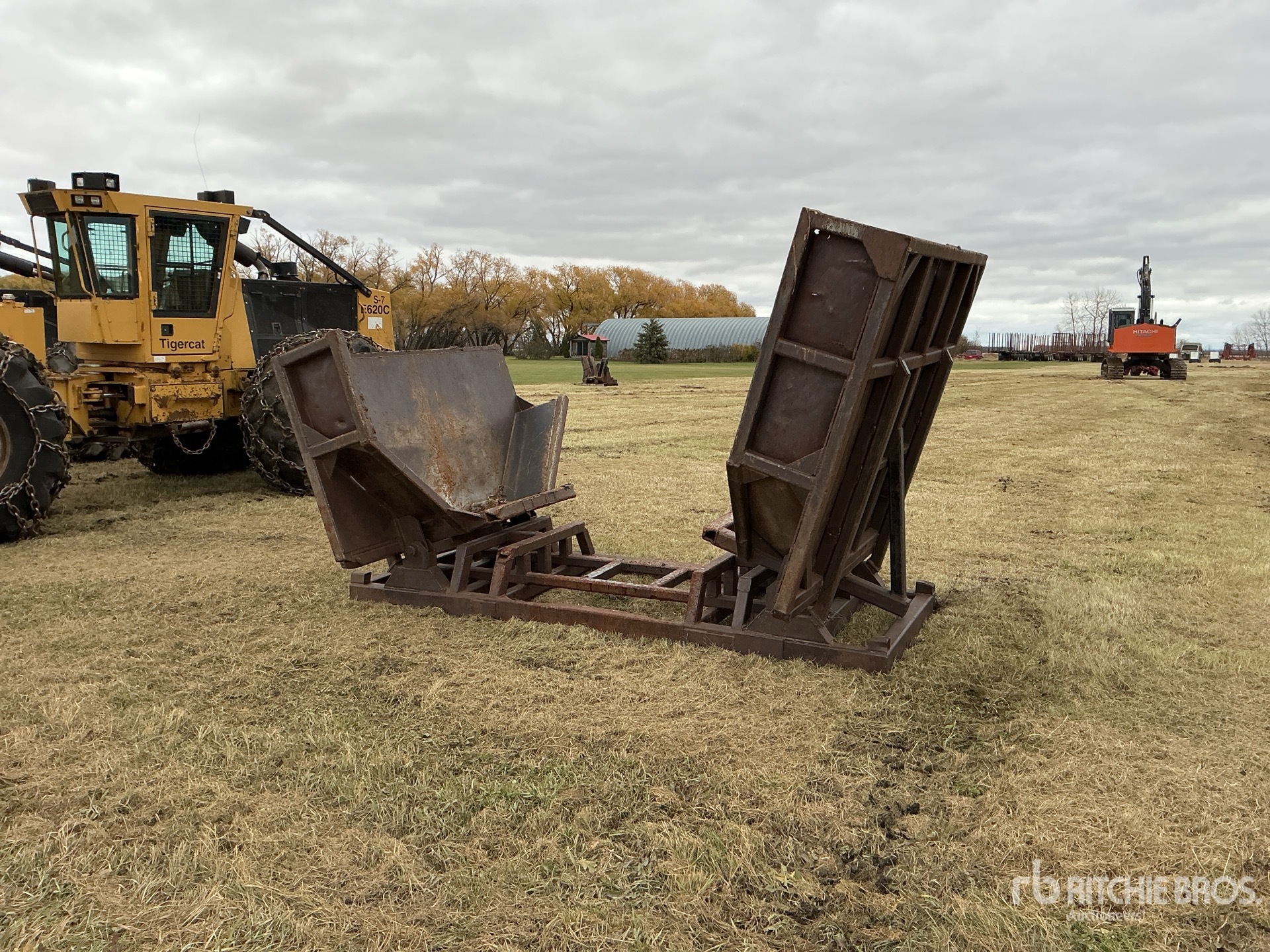 General Appearance with Bild, Ecke vorne rechts