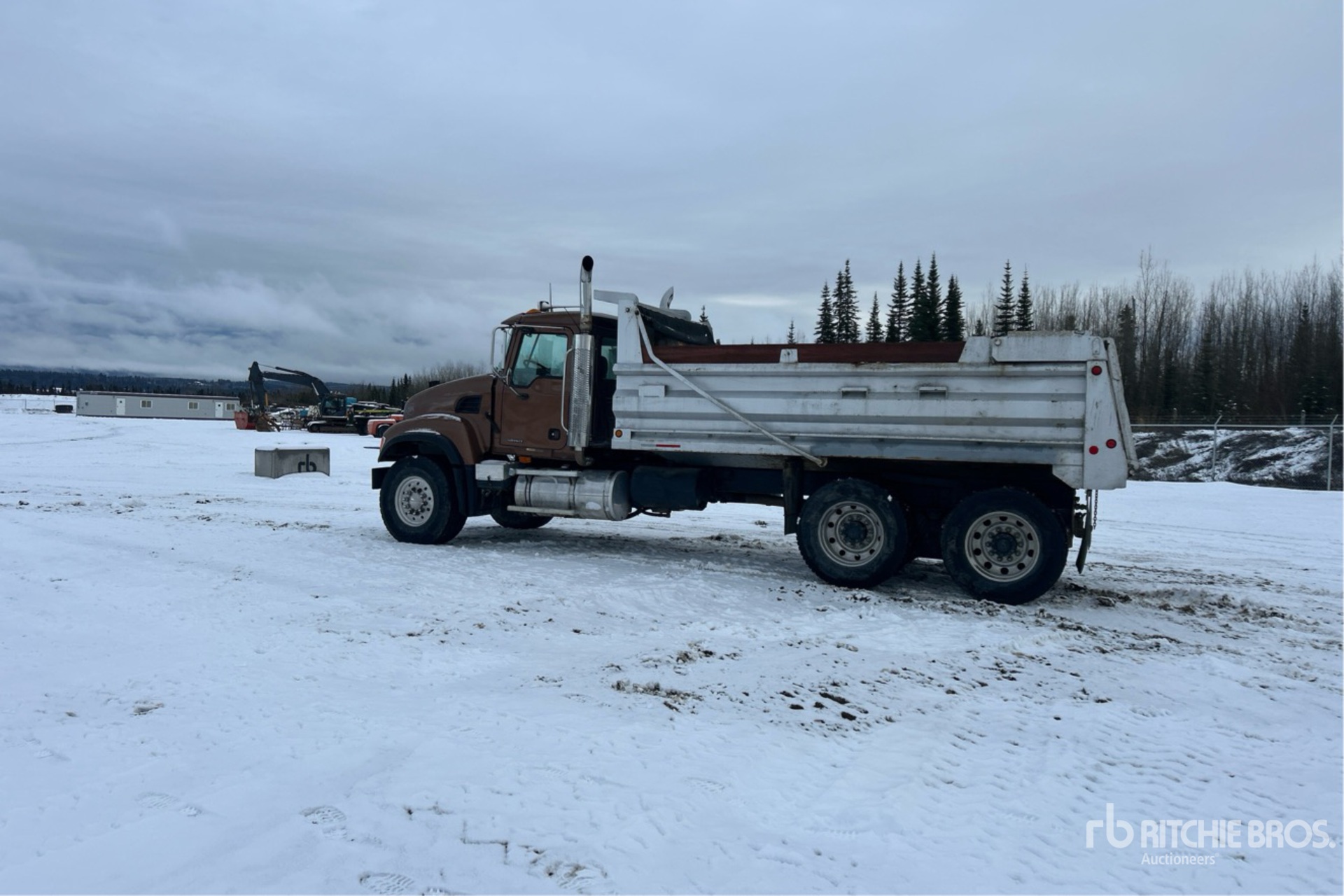 General Appearance with Bild, Ecke hinten links