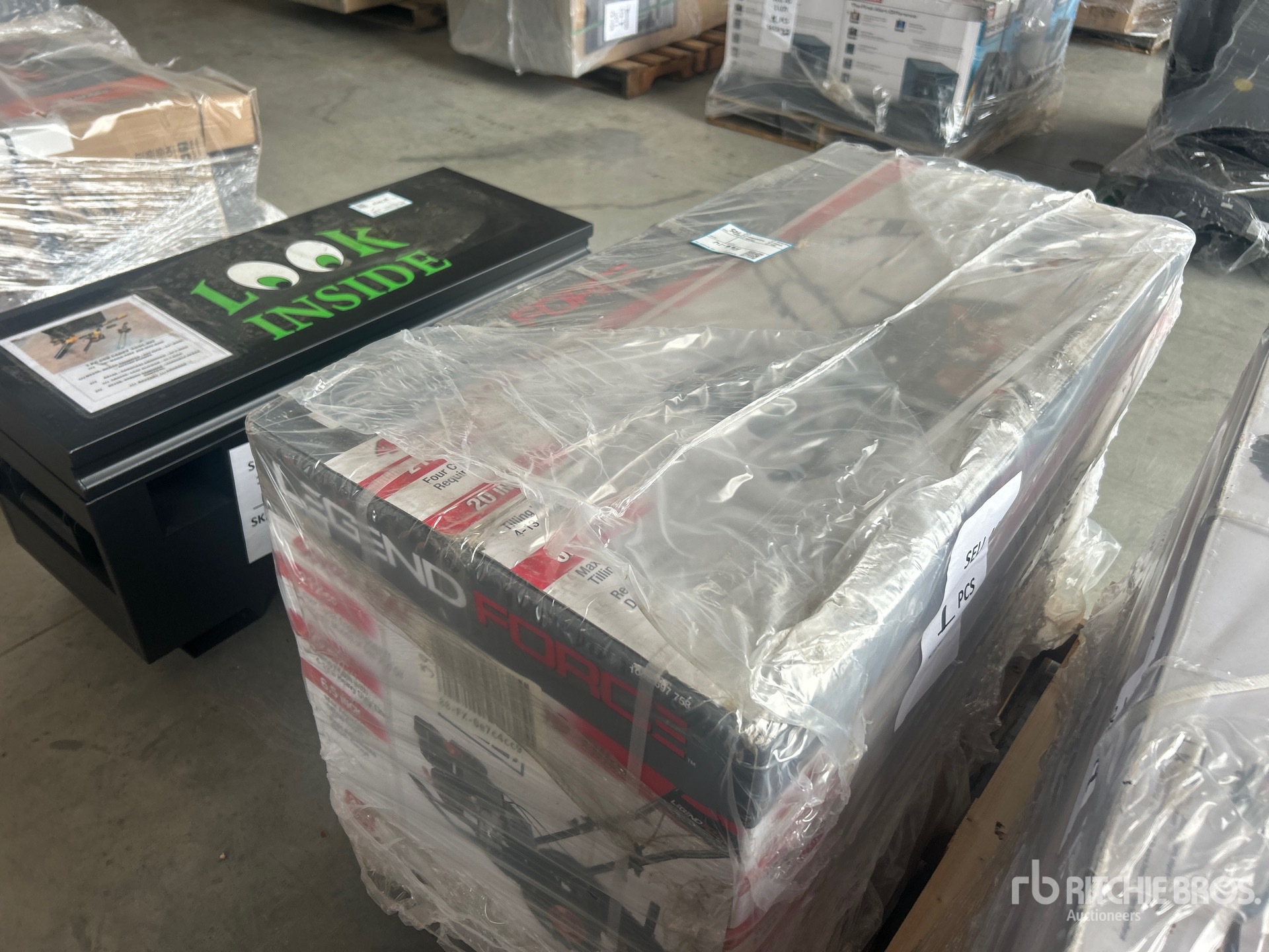 General Appearance with Zdjęcie, lewy dolny róg