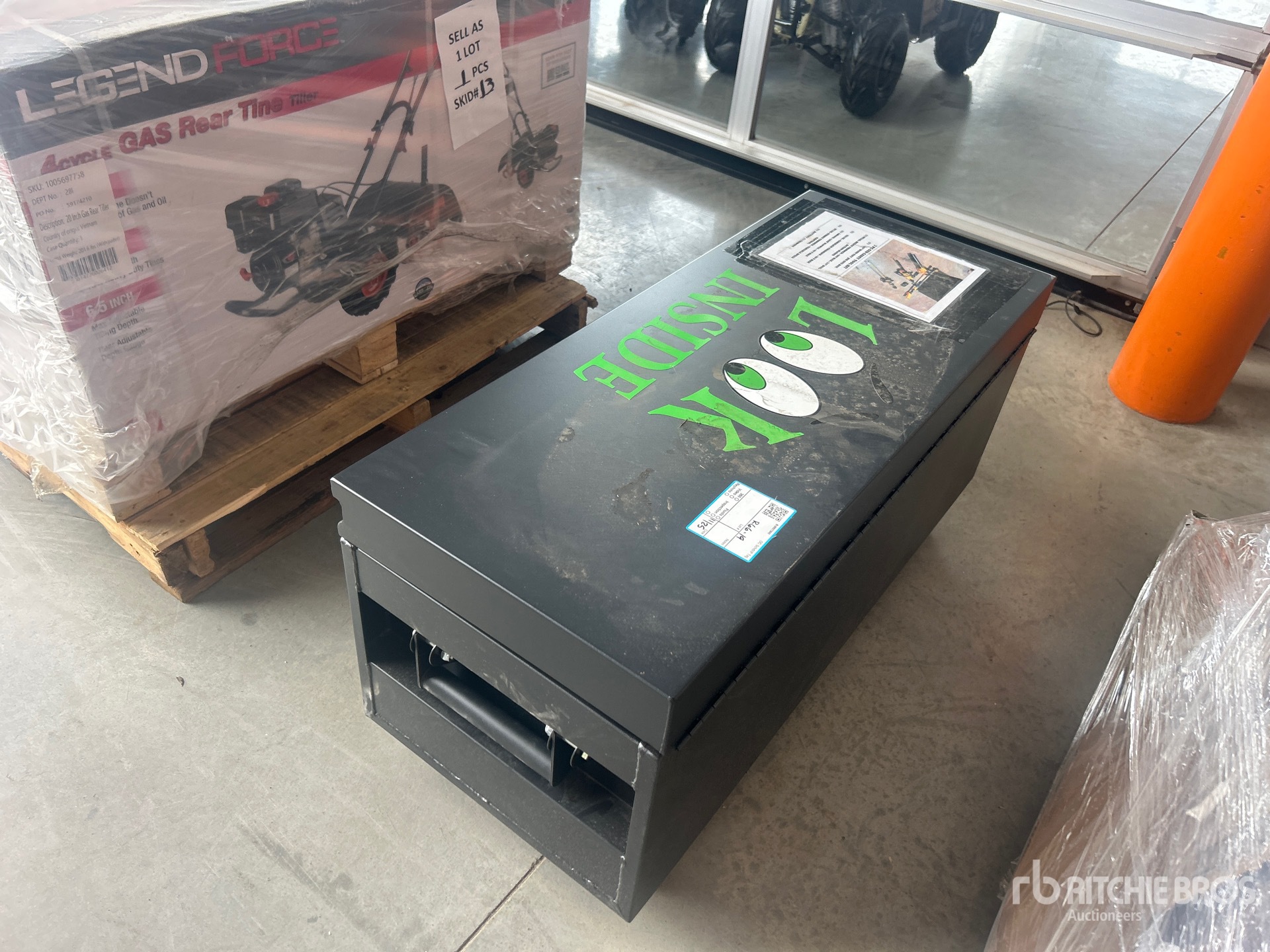 General Appearance with Picture, Left Rear Corner