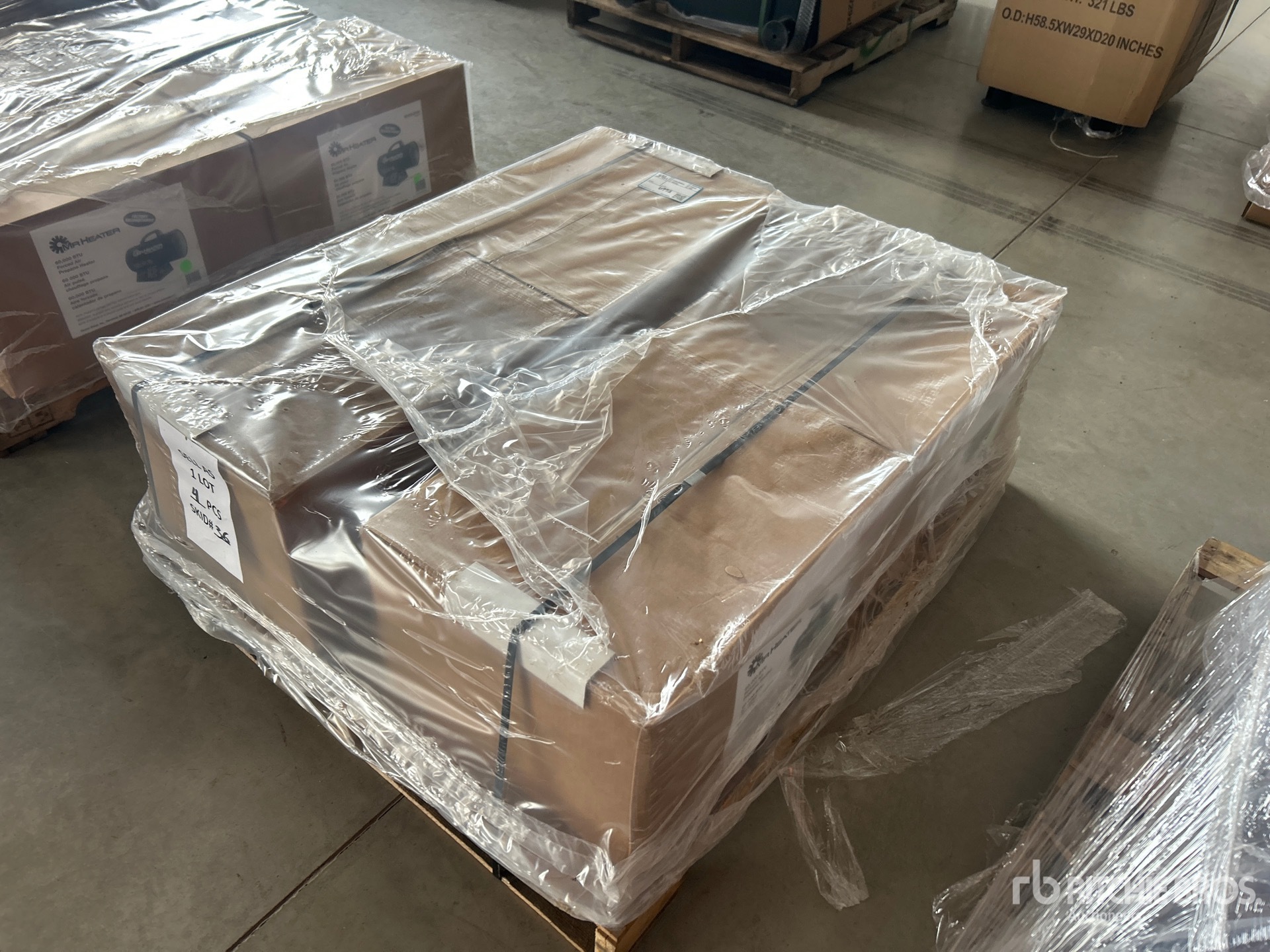 General Appearance with Bild, Ecke hinten links