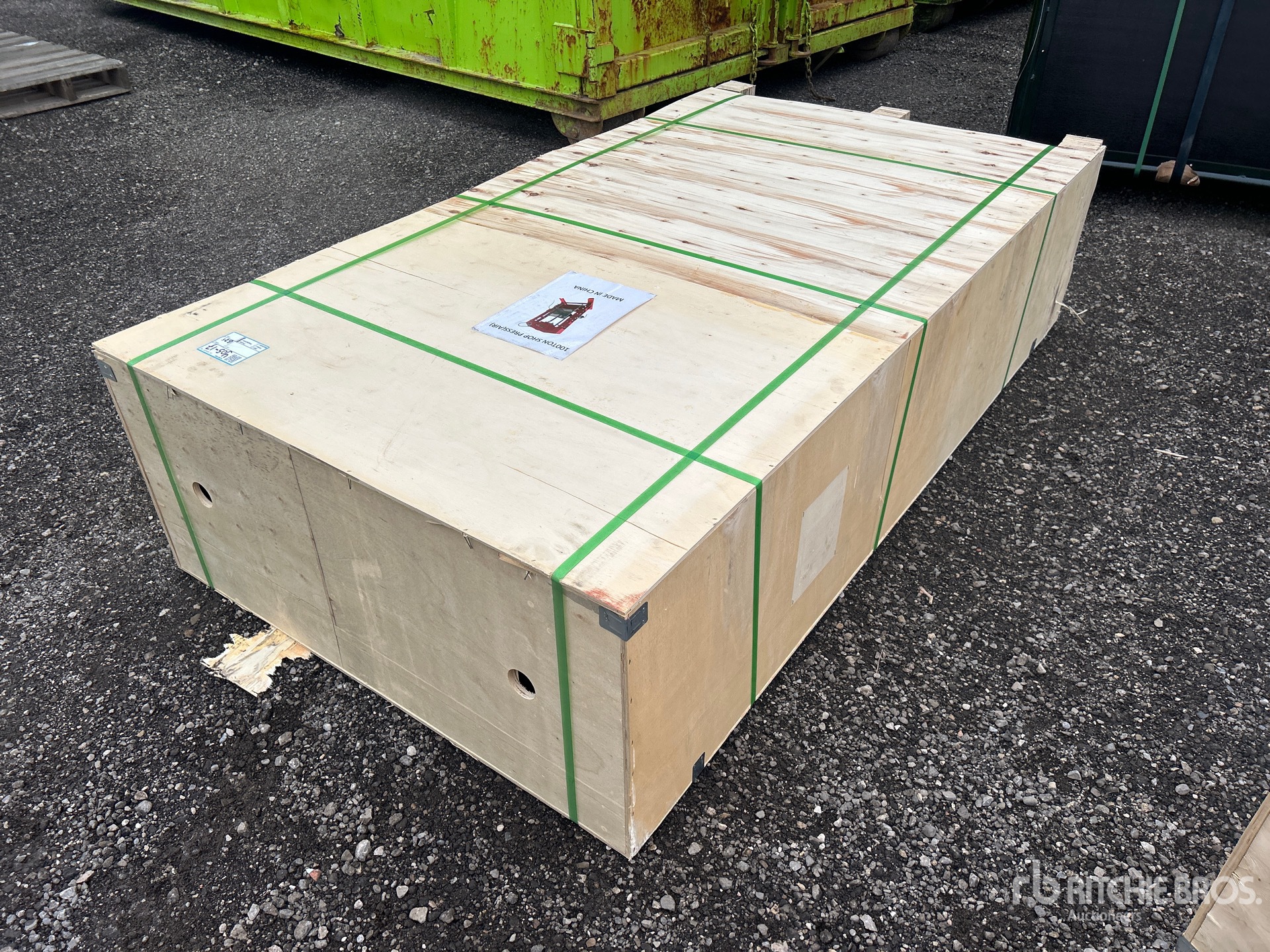 General Appearance with Picture, Left Front Corner