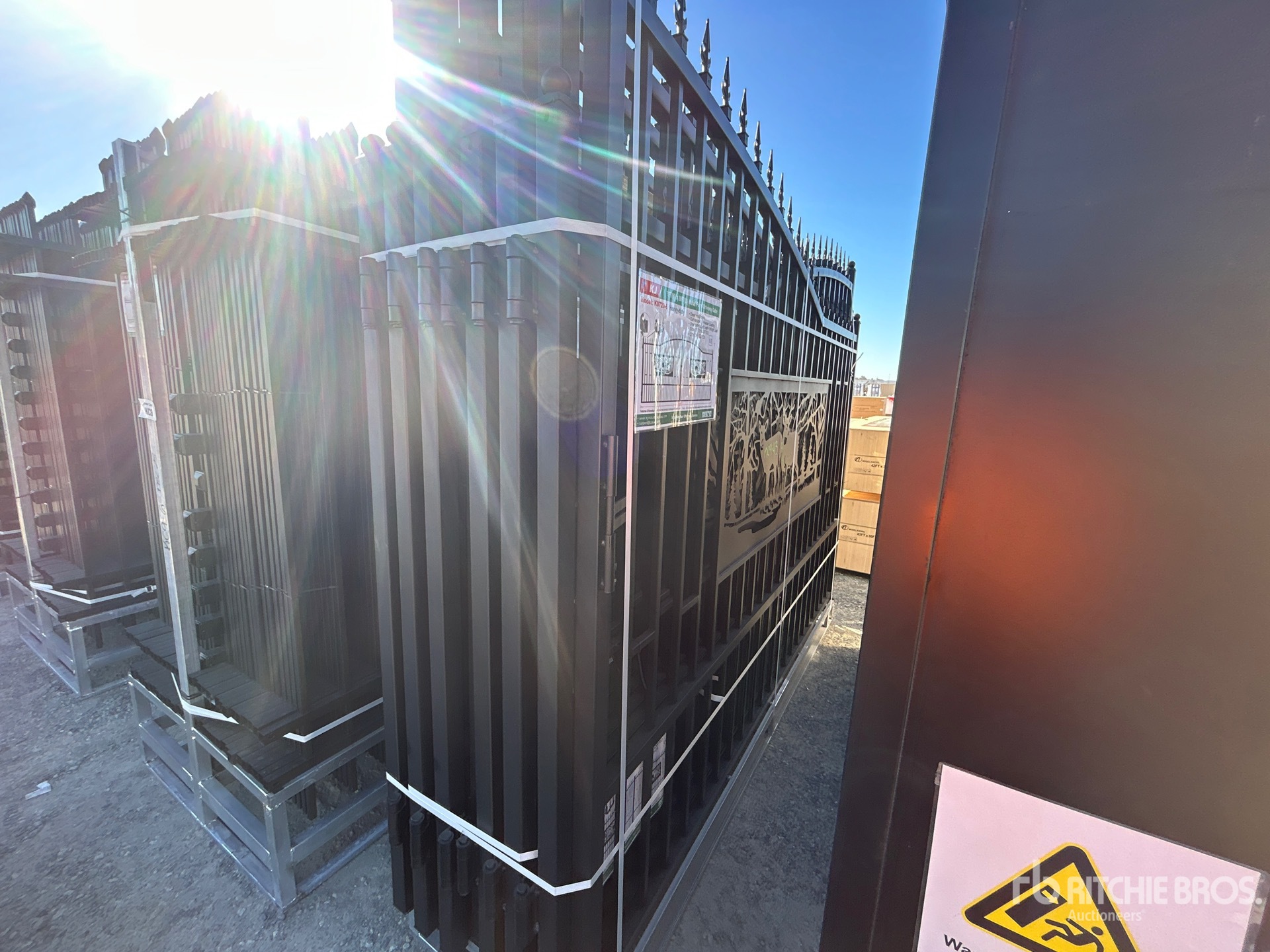 General Appearance with Picture, Right Front Corner