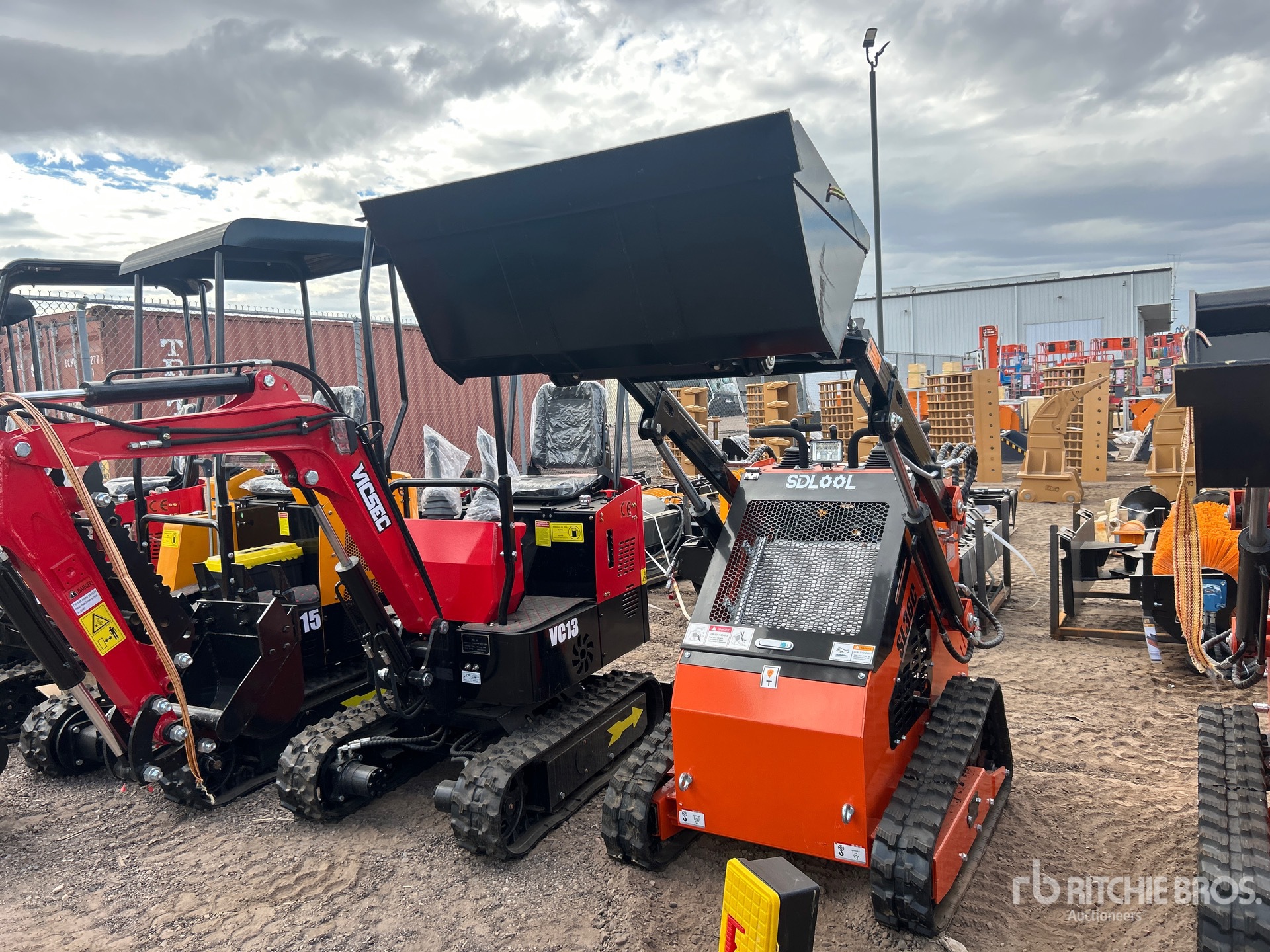 General Appearance with Picture, Left Front Corner