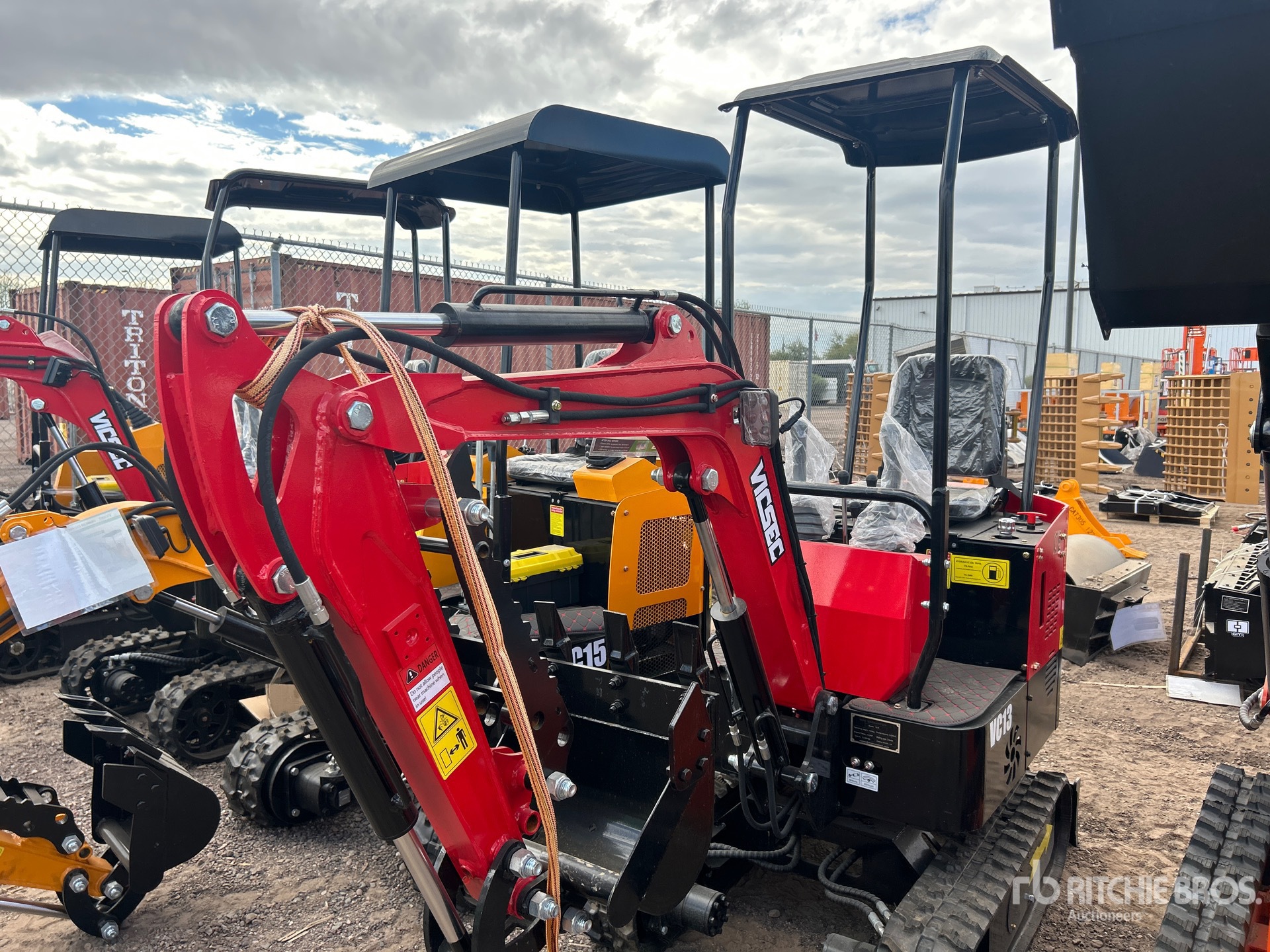 General Appearance with Featured Photo