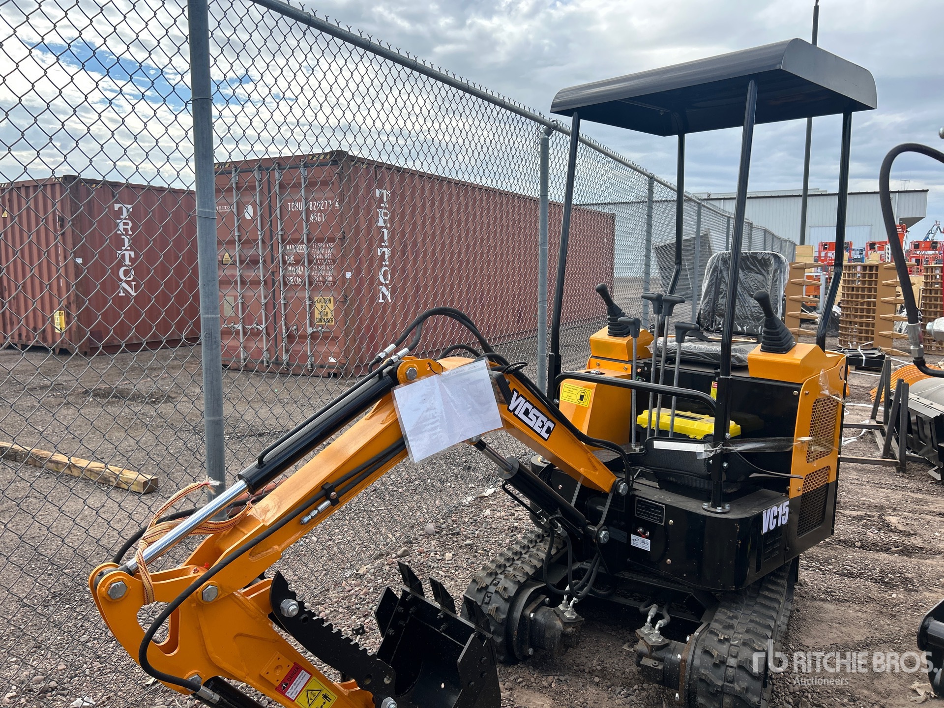 General Appearance with Featured Photo