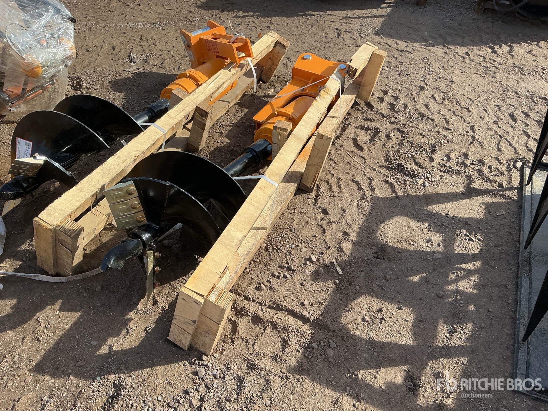 General Appearance with Bild, Ecke hinten links