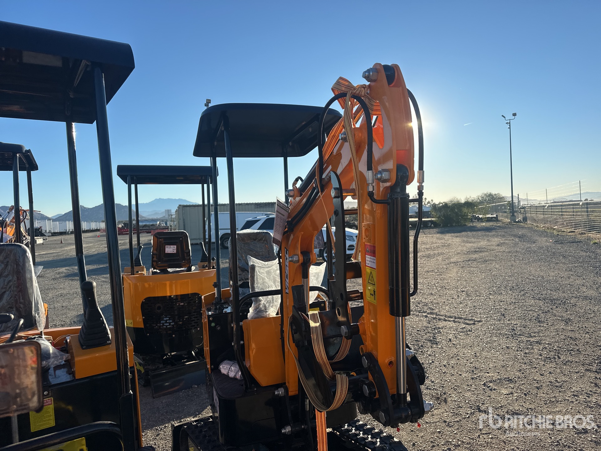 General Appearance with Picture, Right Front Corner