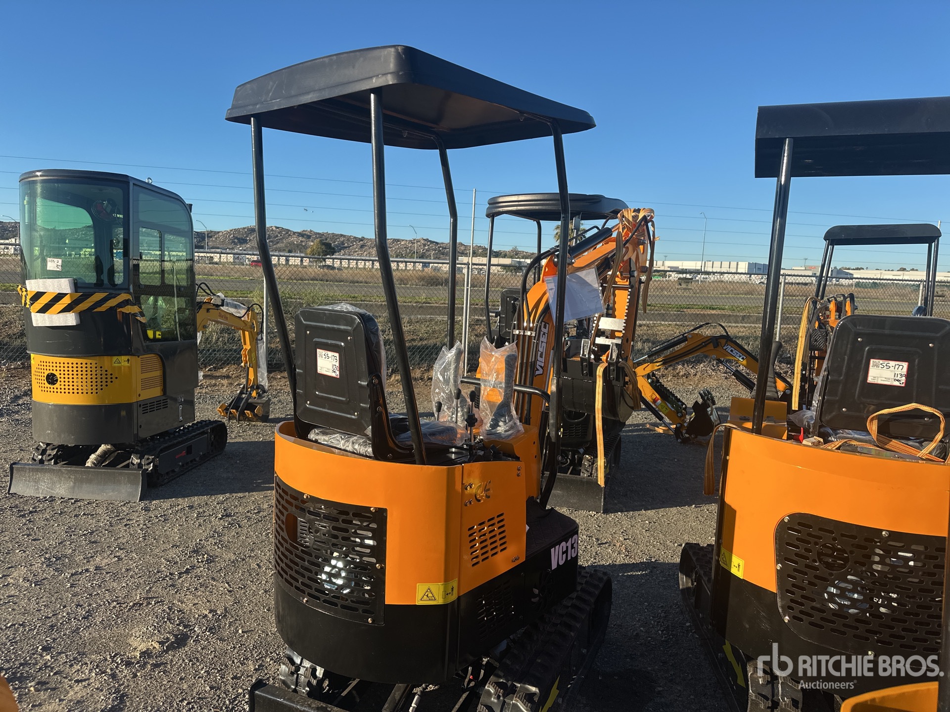 General Appearance with Picture, Right Rear Corner