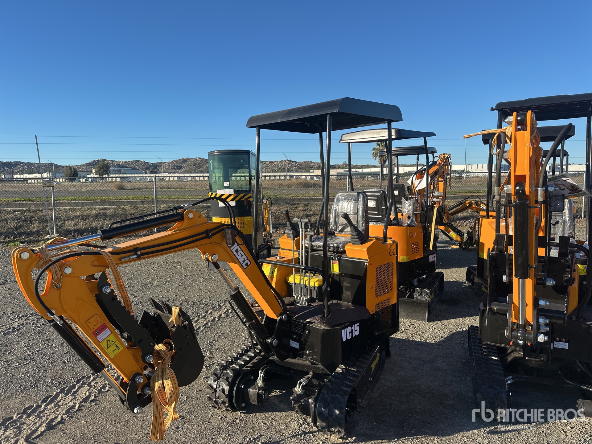 General Appearance with Picture, Left Front Corner