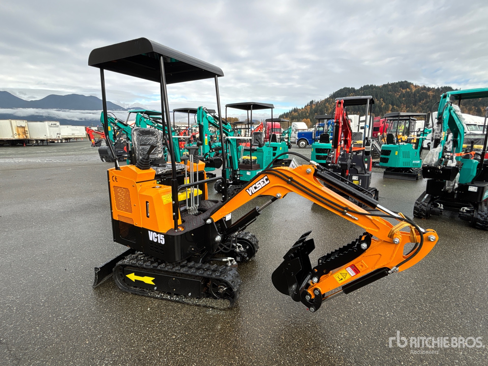 General Appearance with Picture, Right Front Corner