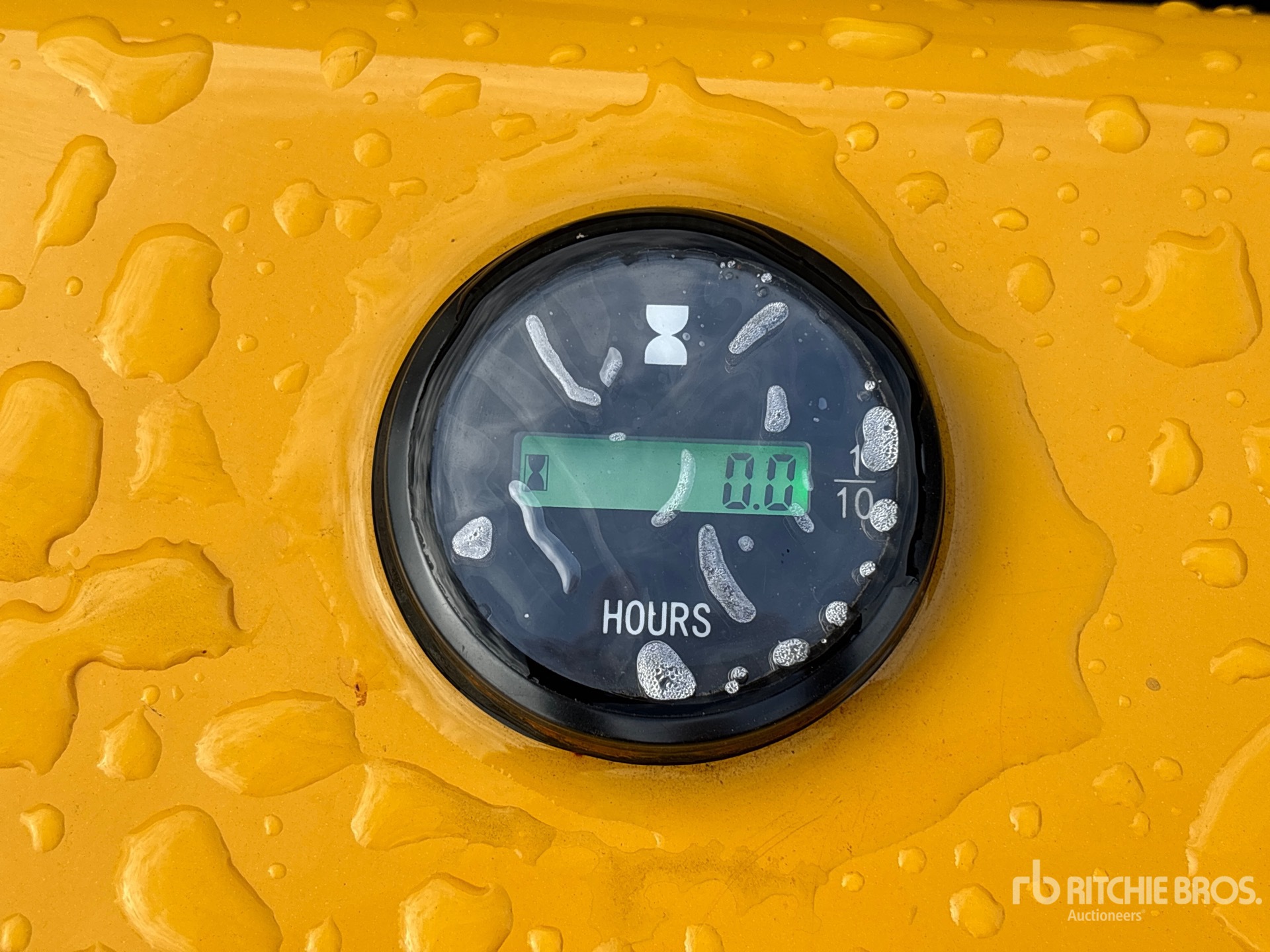 General Appearance with Hour Meter / Odometer