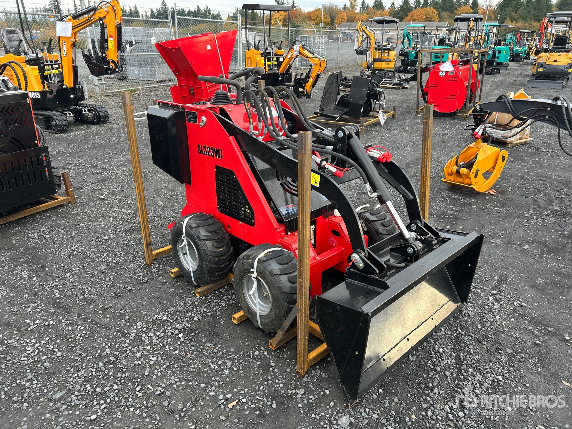 General Appearance with Foto, angolo anteriore destro