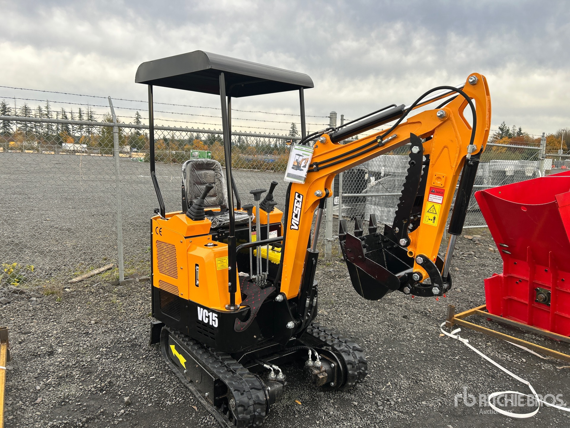 General Appearance with Picture, Right Front Corner