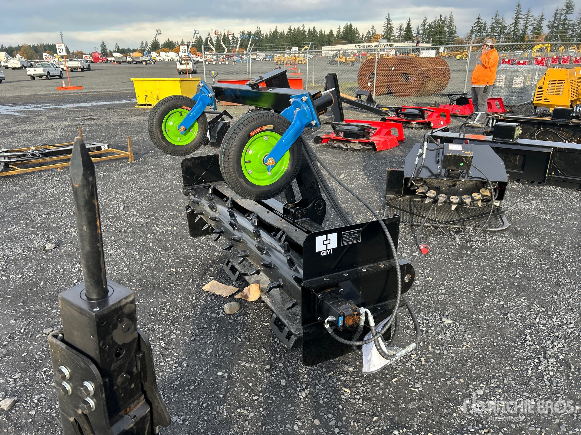 General Appearance with Picture, Right Rear Corner